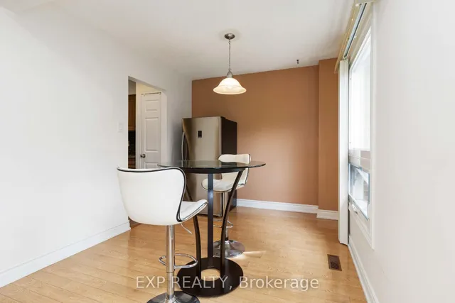 Additional property image - 1180 Mississauga Valley Blvd Unit 115