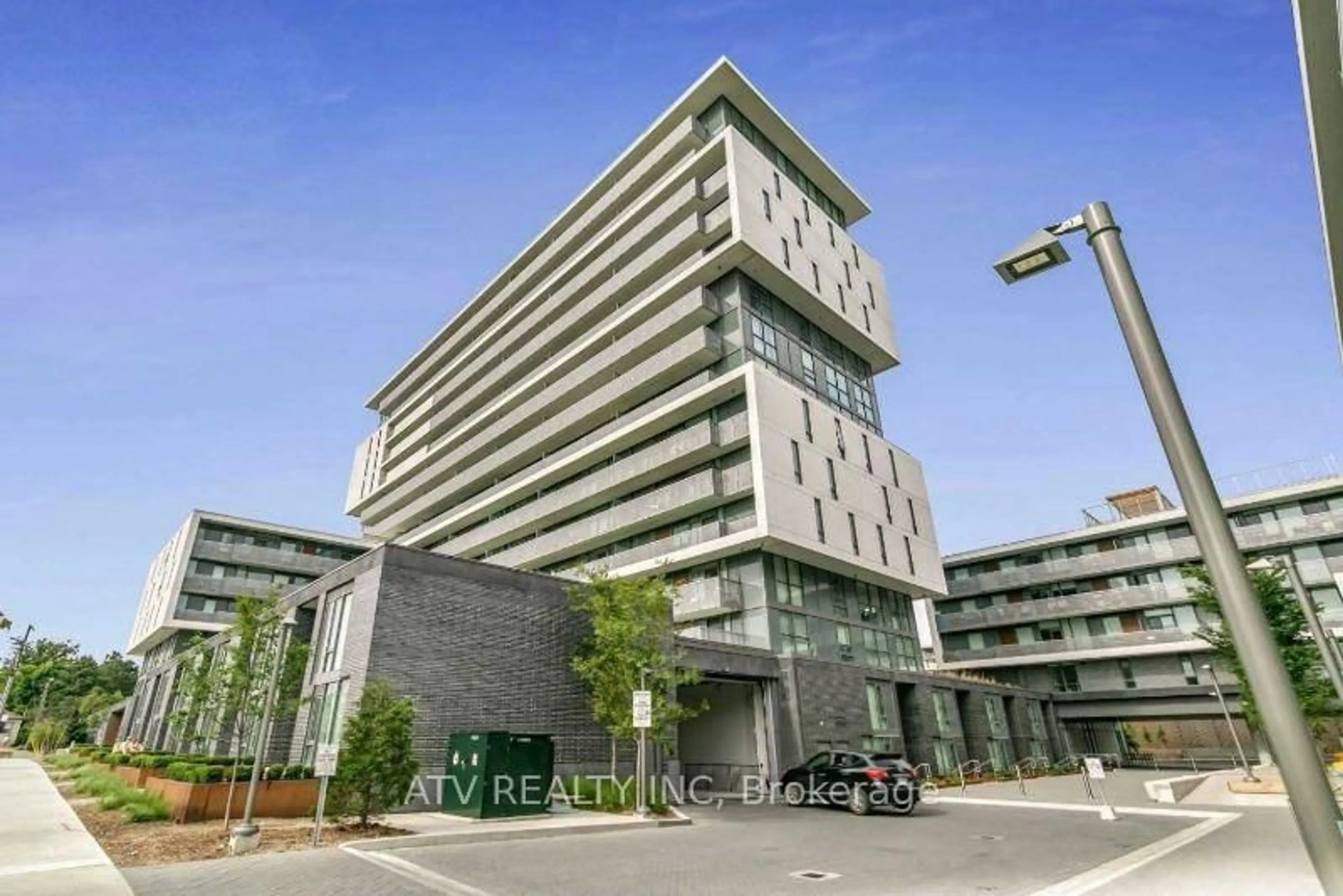 Indoor foyer for 160 Flemington Rd #608, Toronto Ontario M6A 1N6