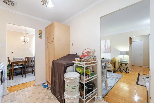 Additional image 16 of 1660 Bloor St Unit 205