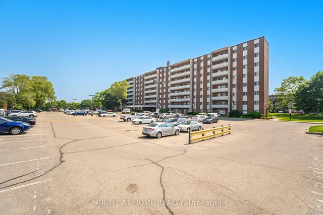 Additional image 3 of 1660 Bloor St Unit 205