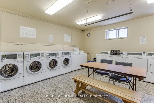 Primary image of 1660 Bloor St Unit 205