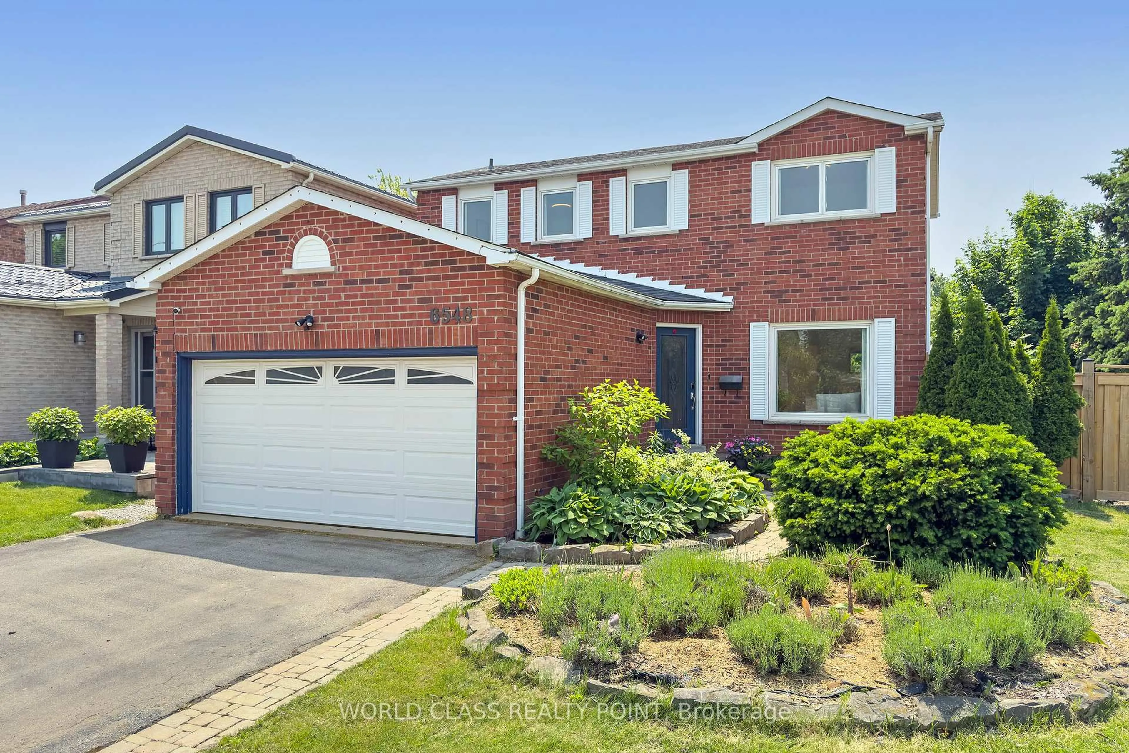 Home with brick exterior material, street for 6548 Eastridge Rd, Mississauga Ontario L5N 4L2