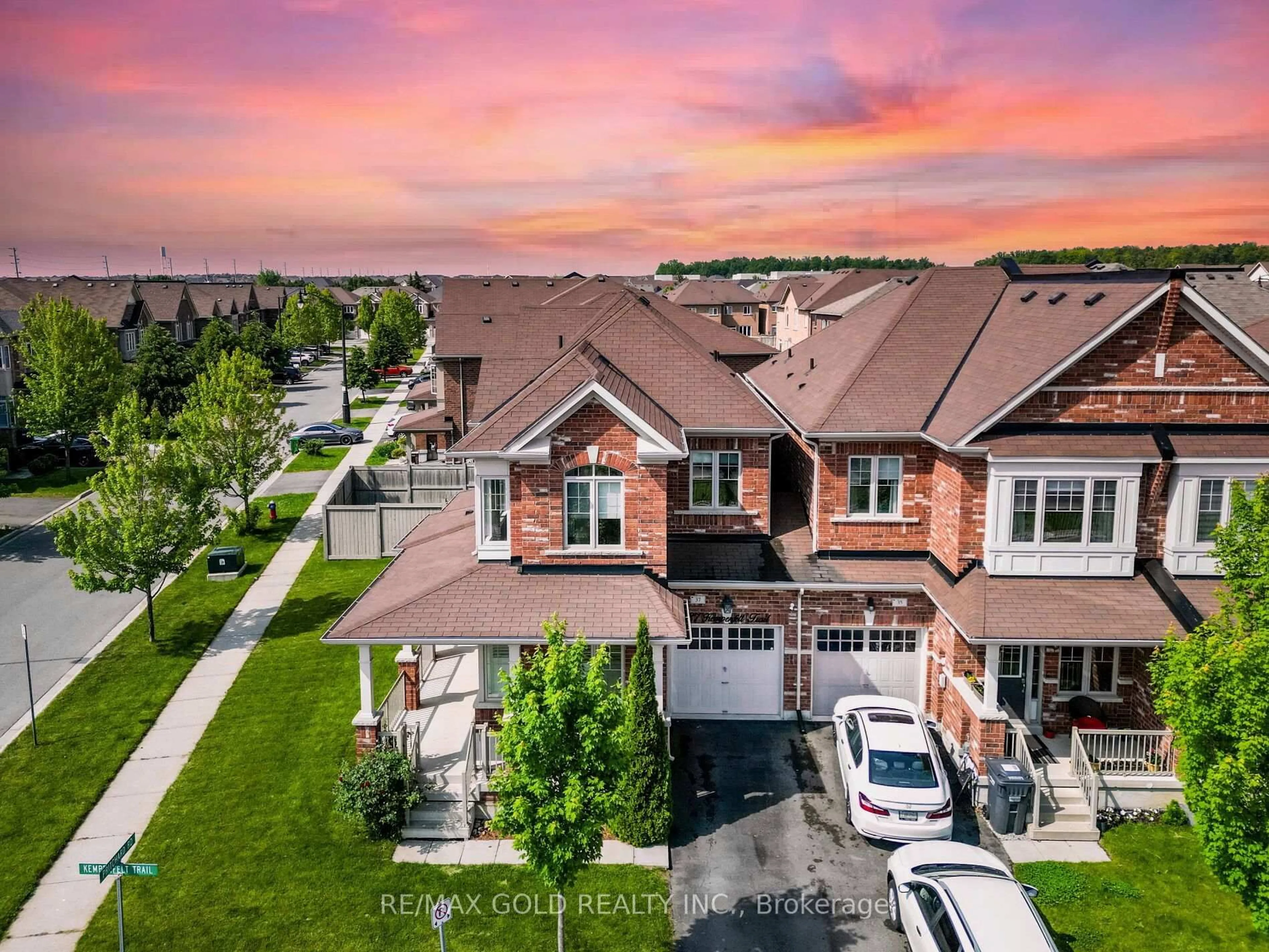 A pic from outside/outdoor area/front of a property/back of a property/a pic from drone, unknown for 37 KEMPENFELT Tr, Brampton Ontario L7A 0Z6
