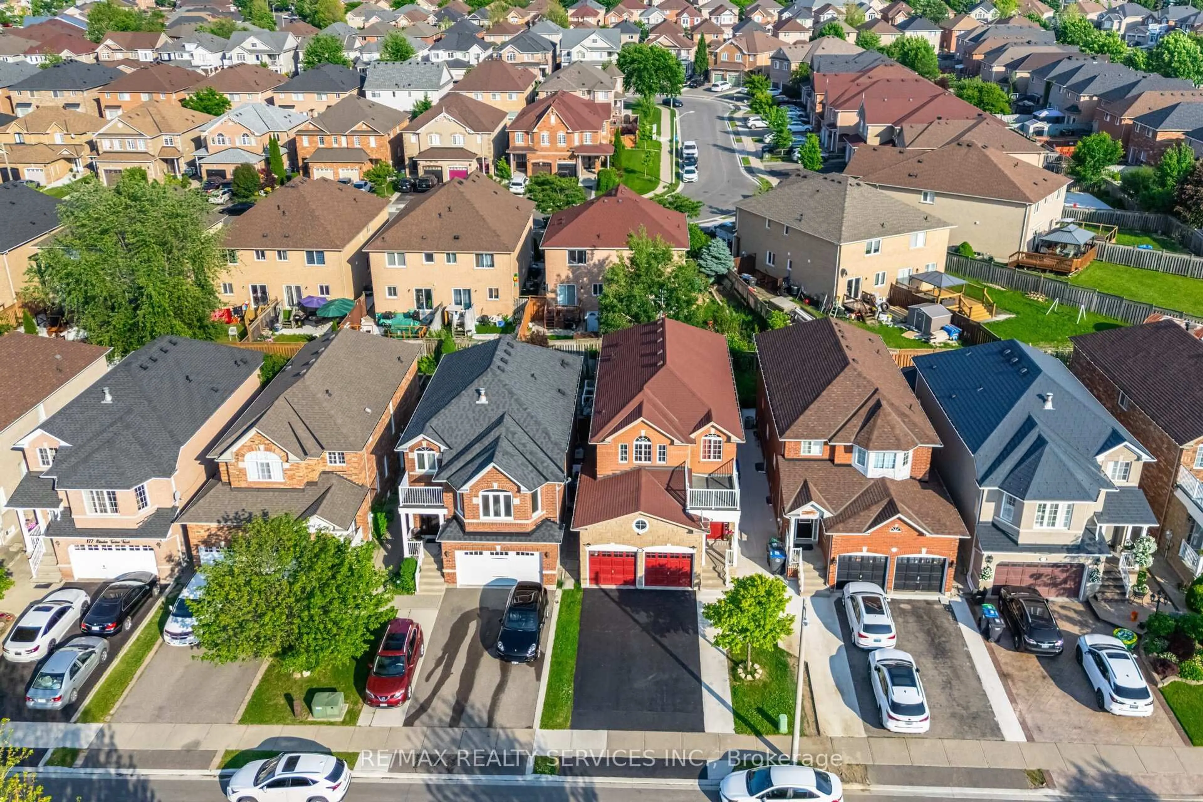 A pic from outside/outdoor area/front of a property/back of a property/a pic from drone, street for 171 Binder Twine Tr, Brampton Ontario L6X 4V6