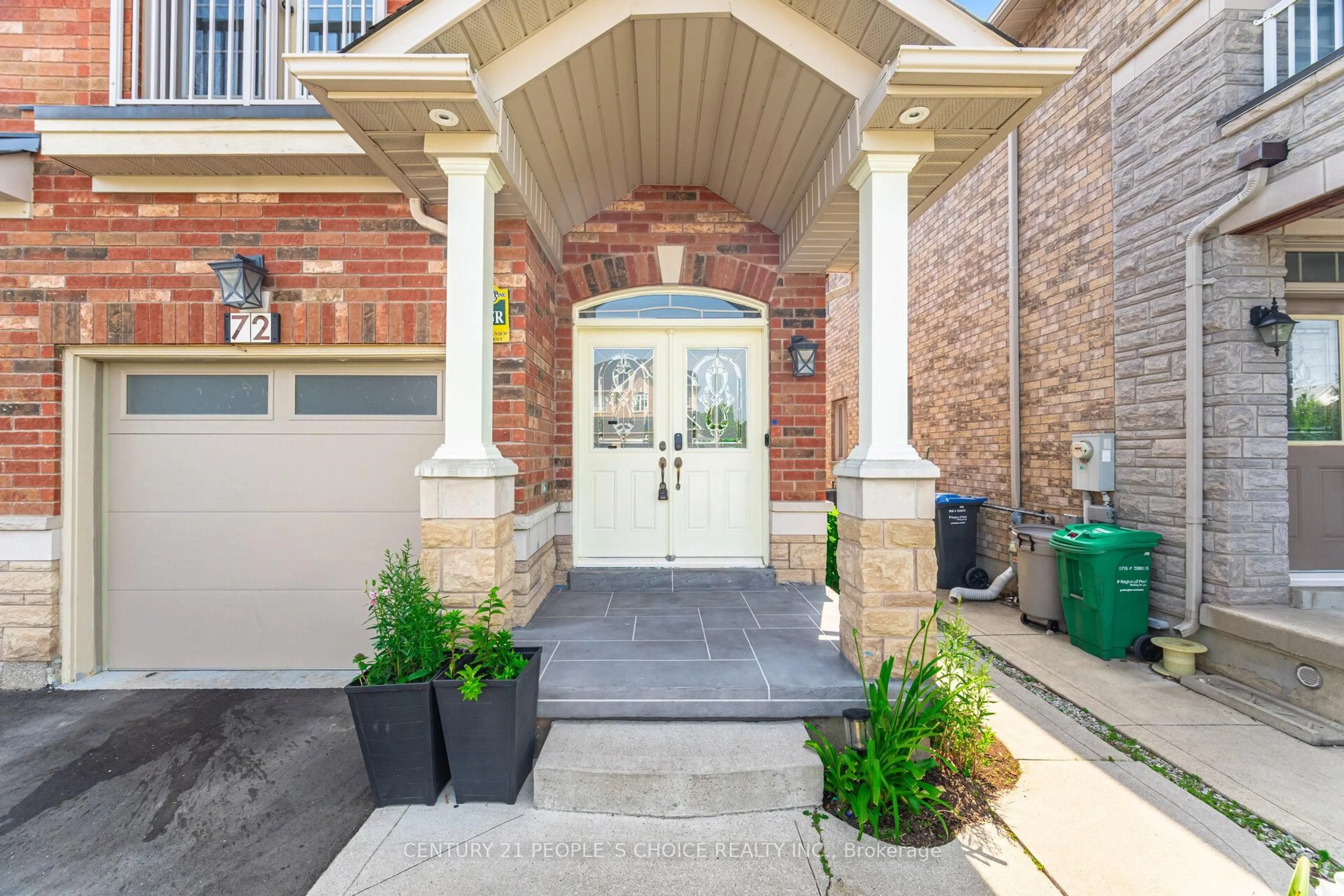 Unknown for 72 Crystalview Cres, Brampton Ontario L6P 2S3
