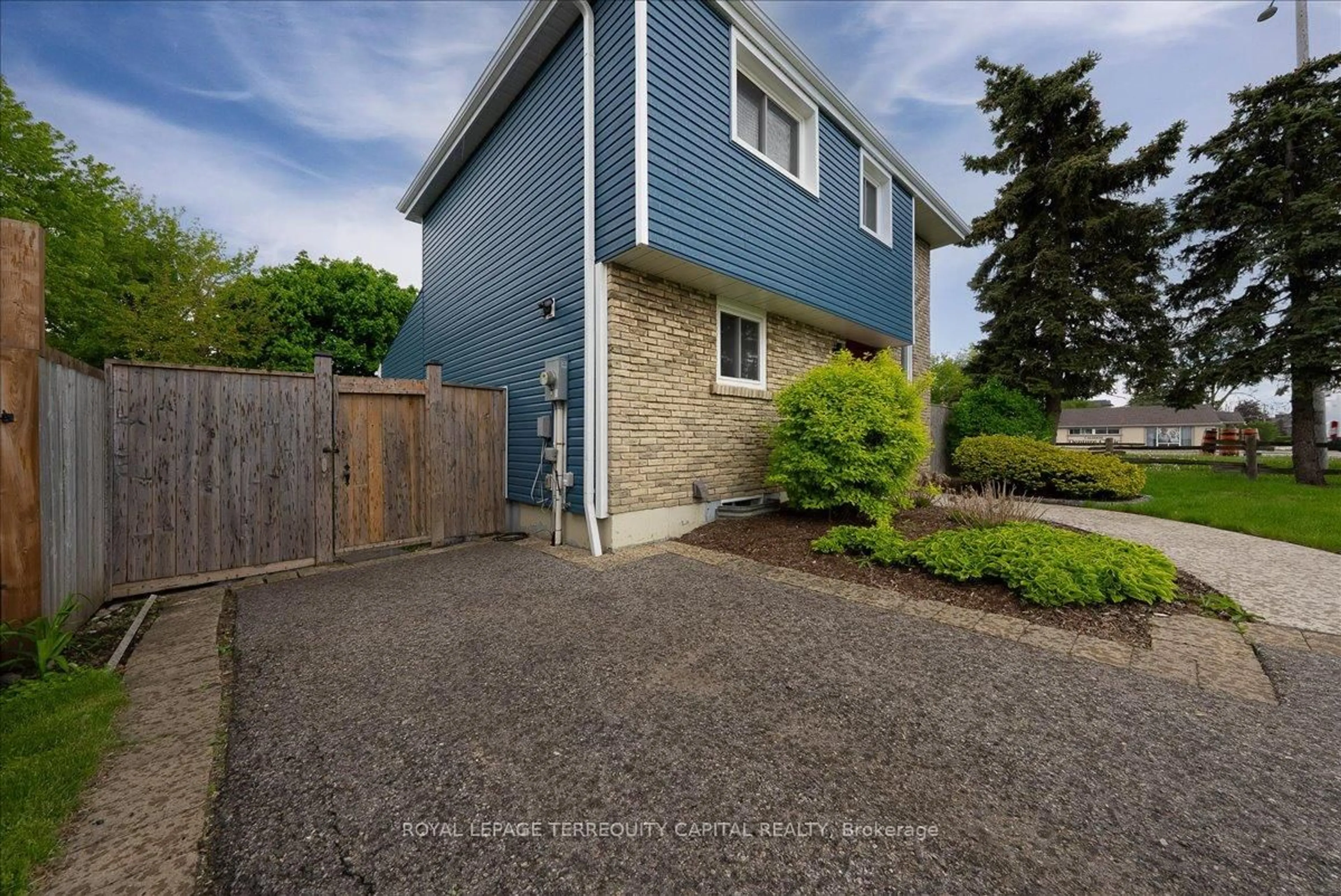 Unknown for 4 Downey Dr, Caledon Ontario L7E 2C2