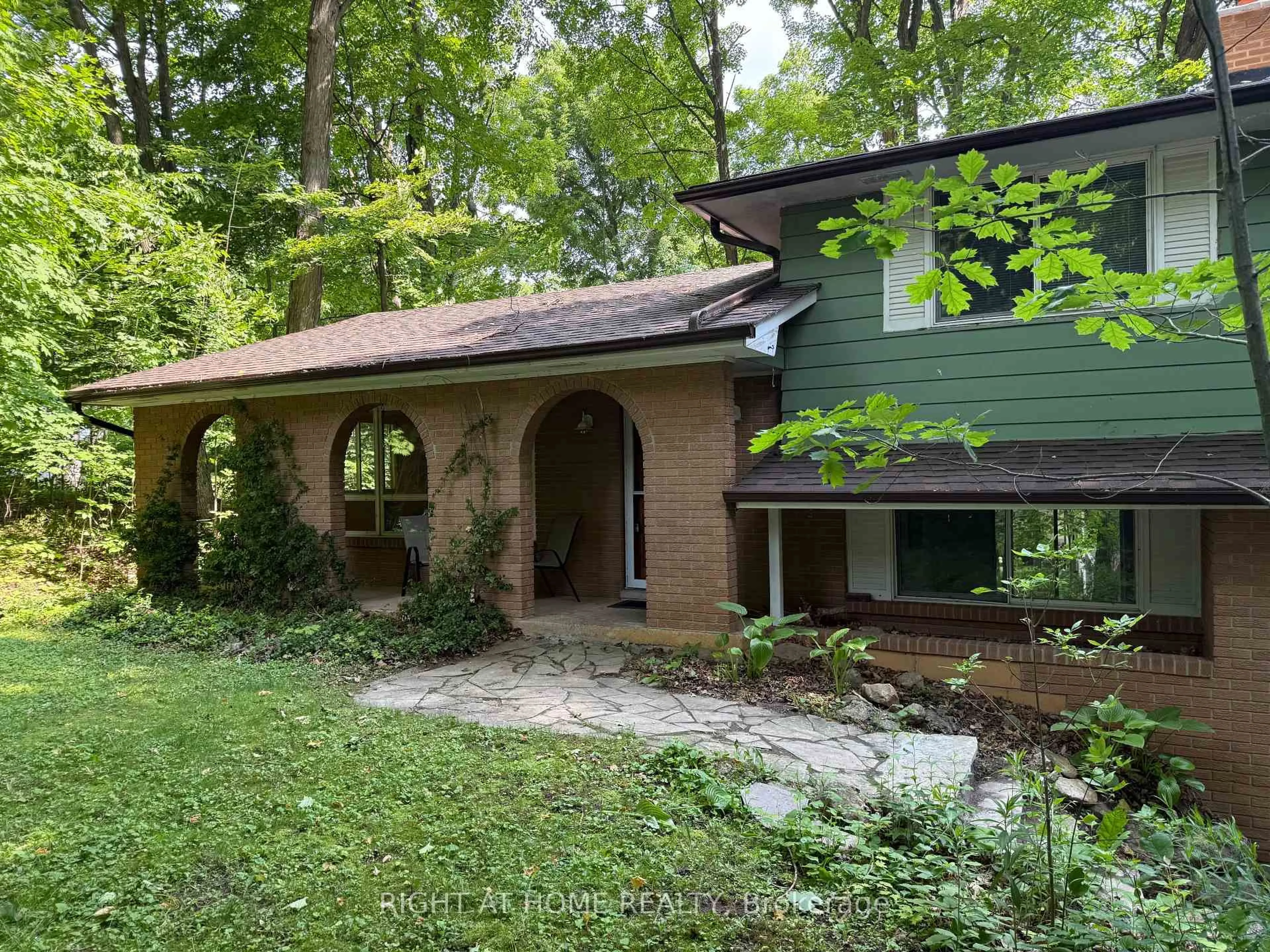 Home with brick exterior material, forest/trees view for 53 Glenda Jane Dr, Milton Ontario L0P 1B0