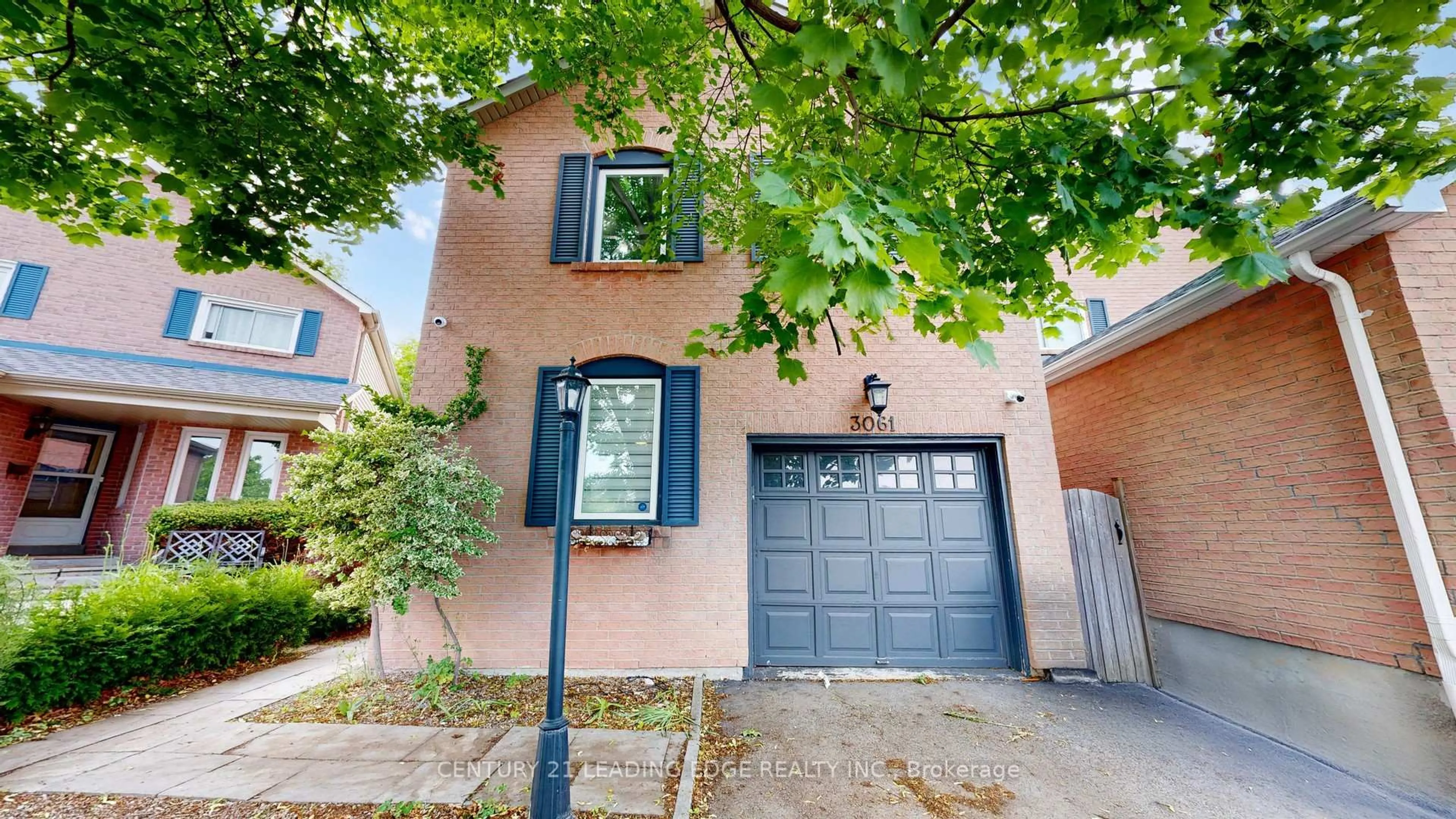Home with brick exterior material, street for 3061 Ilomar Crt, Mississauga Ontario L5N 5B6