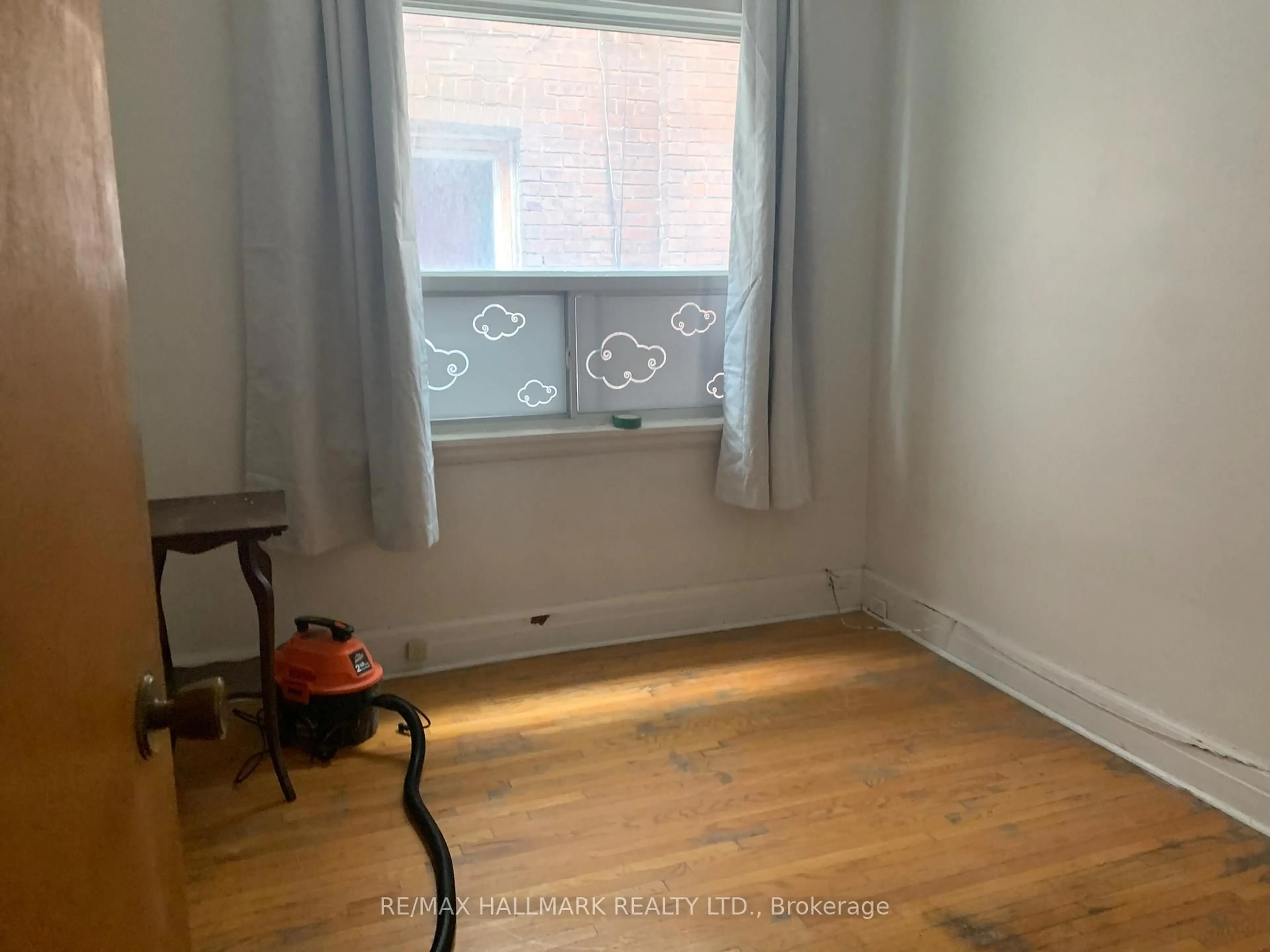 A pic of a room for 295 Old Weston Rd, Toronto Ontario M6N 3A7