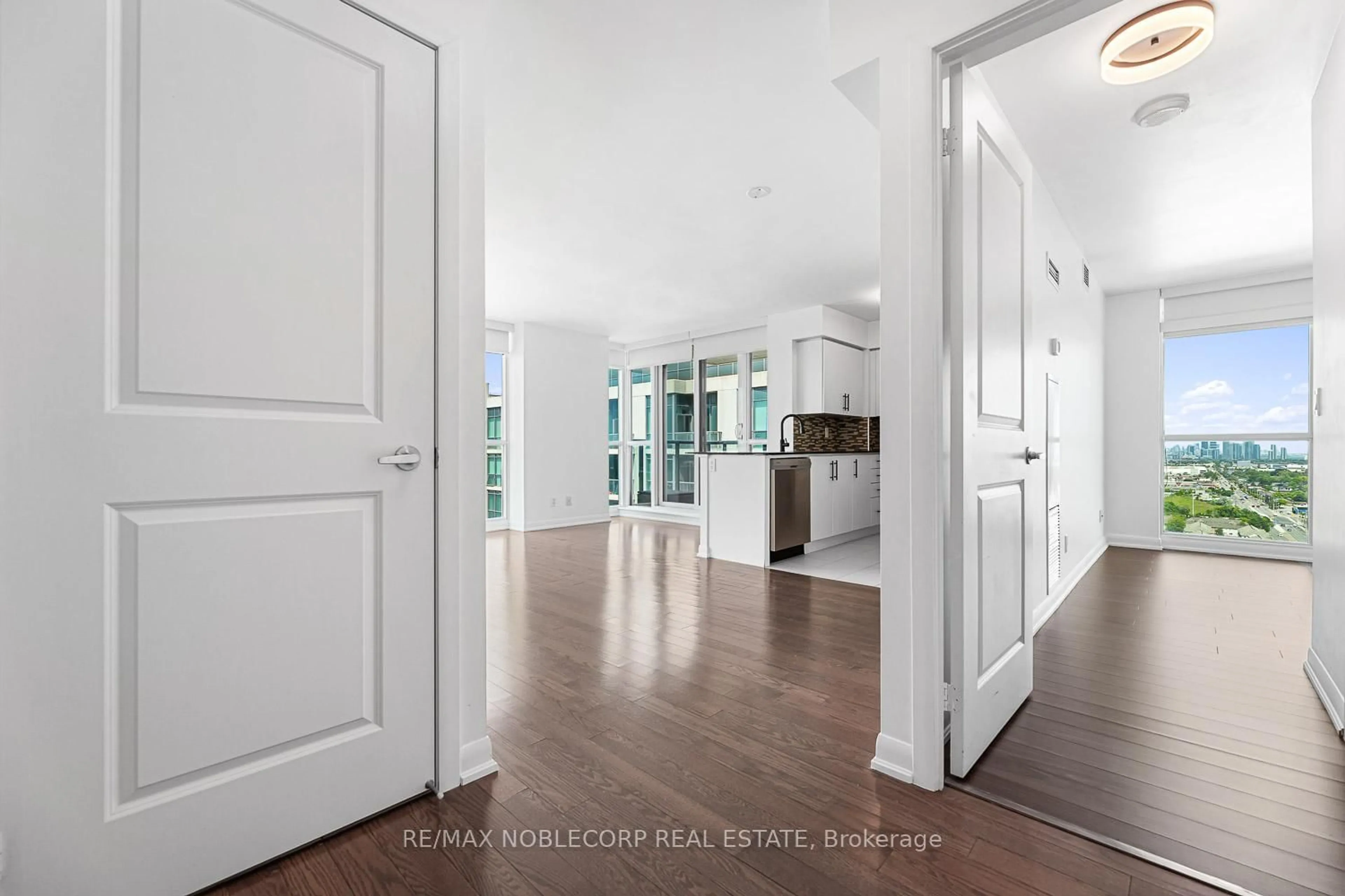 Indoor entryway for 215 Sherway Gardens Rd #2410, Toronto Ontario M9C 0A4