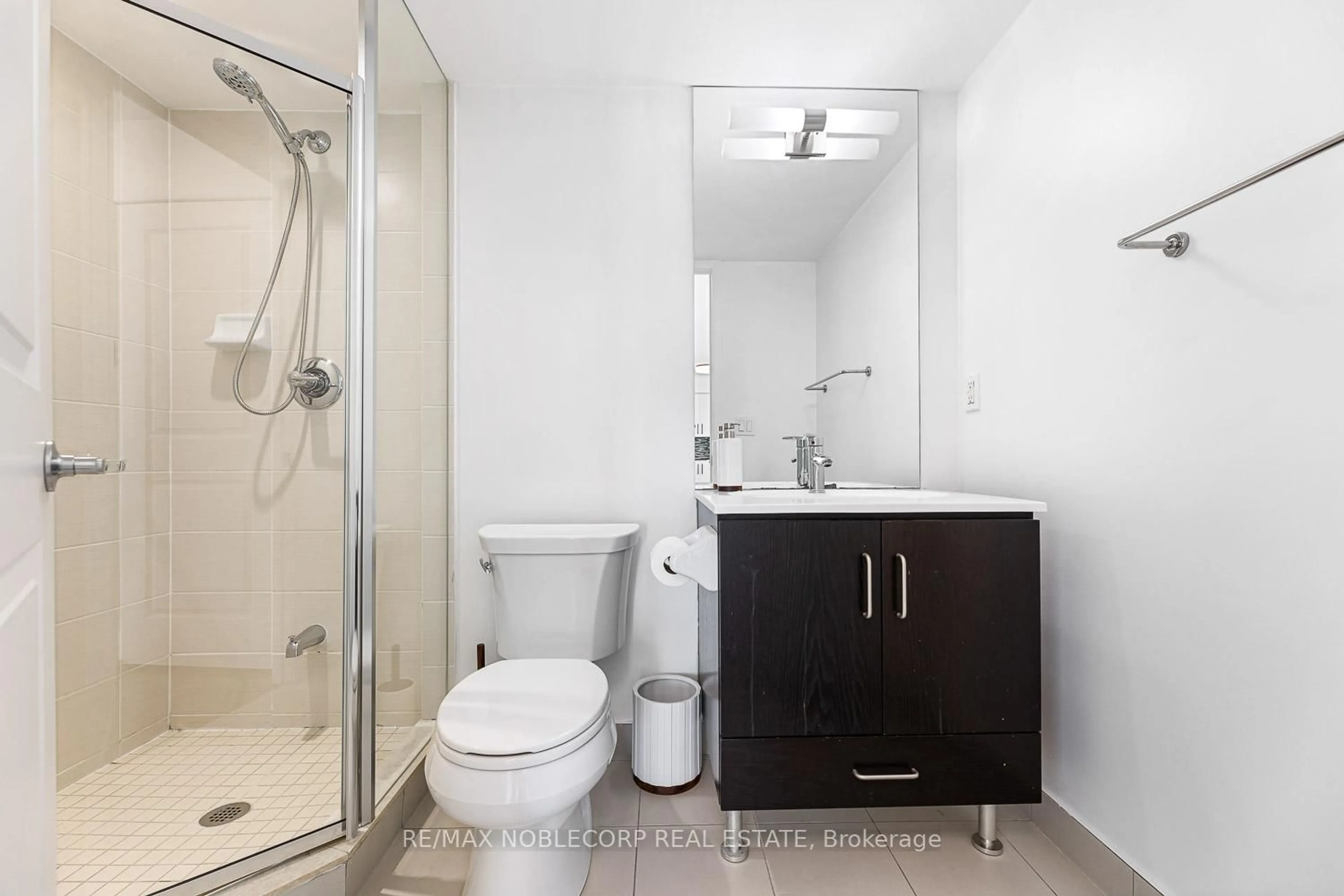 Standard bathroom, unknown for 215 Sherway Gardens Rd #2410, Toronto Ontario M9C 0A4