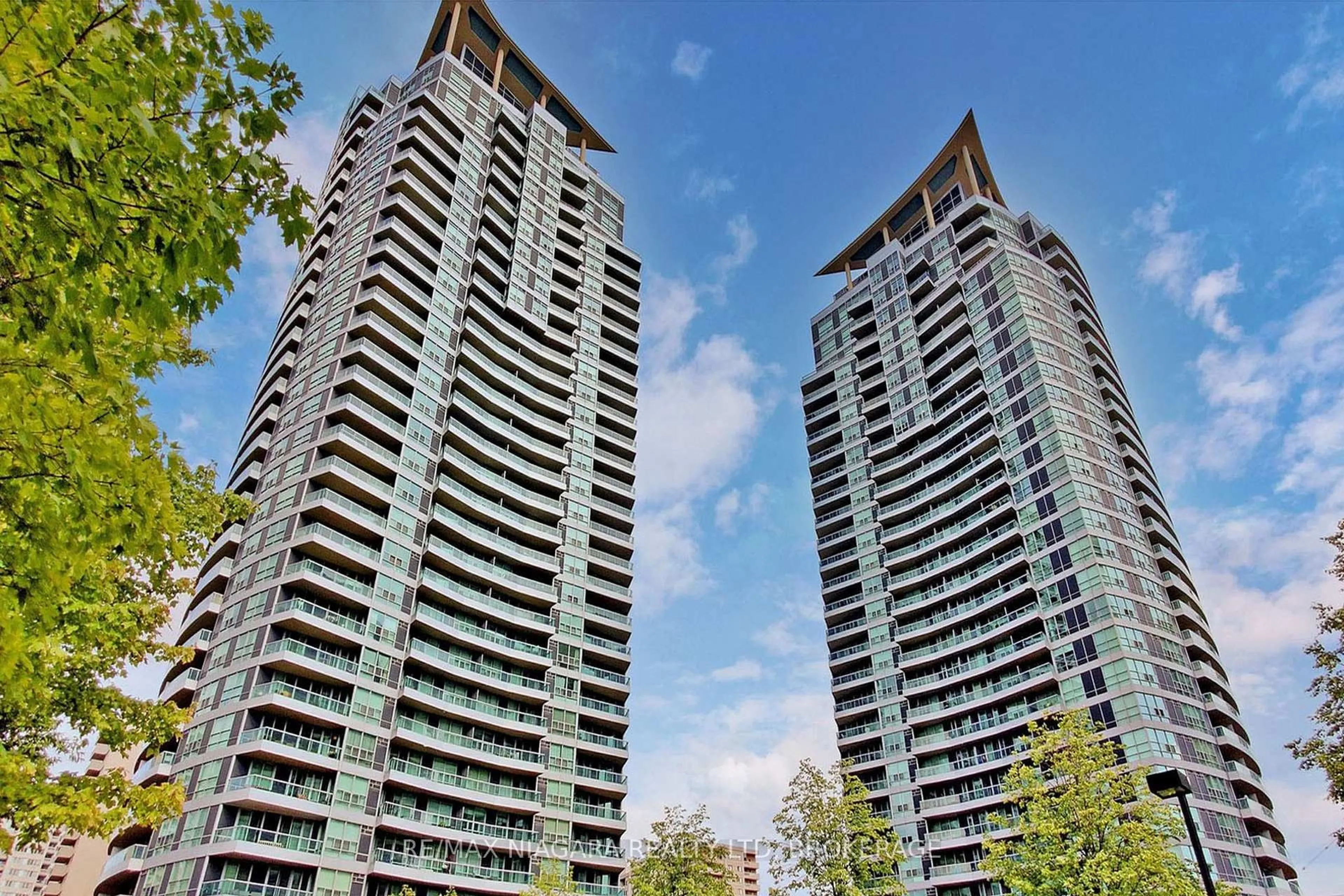 Unknown for 1 Elm Dr #807, Mississauga Ontario L5B 4M1