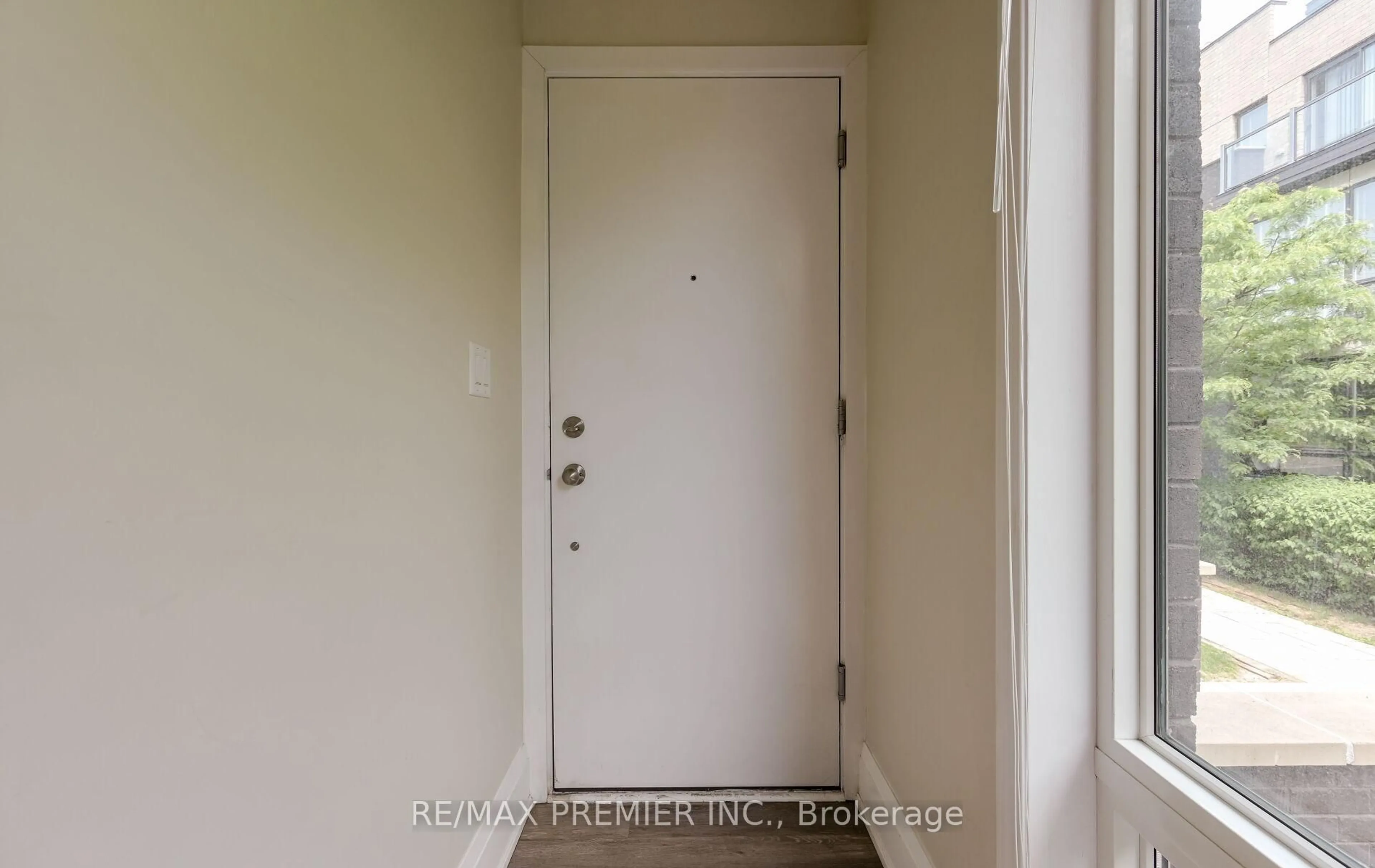 Indoor entryway for 30 Fieldway Rd #88, Toronto Ontario M8Z 0E3