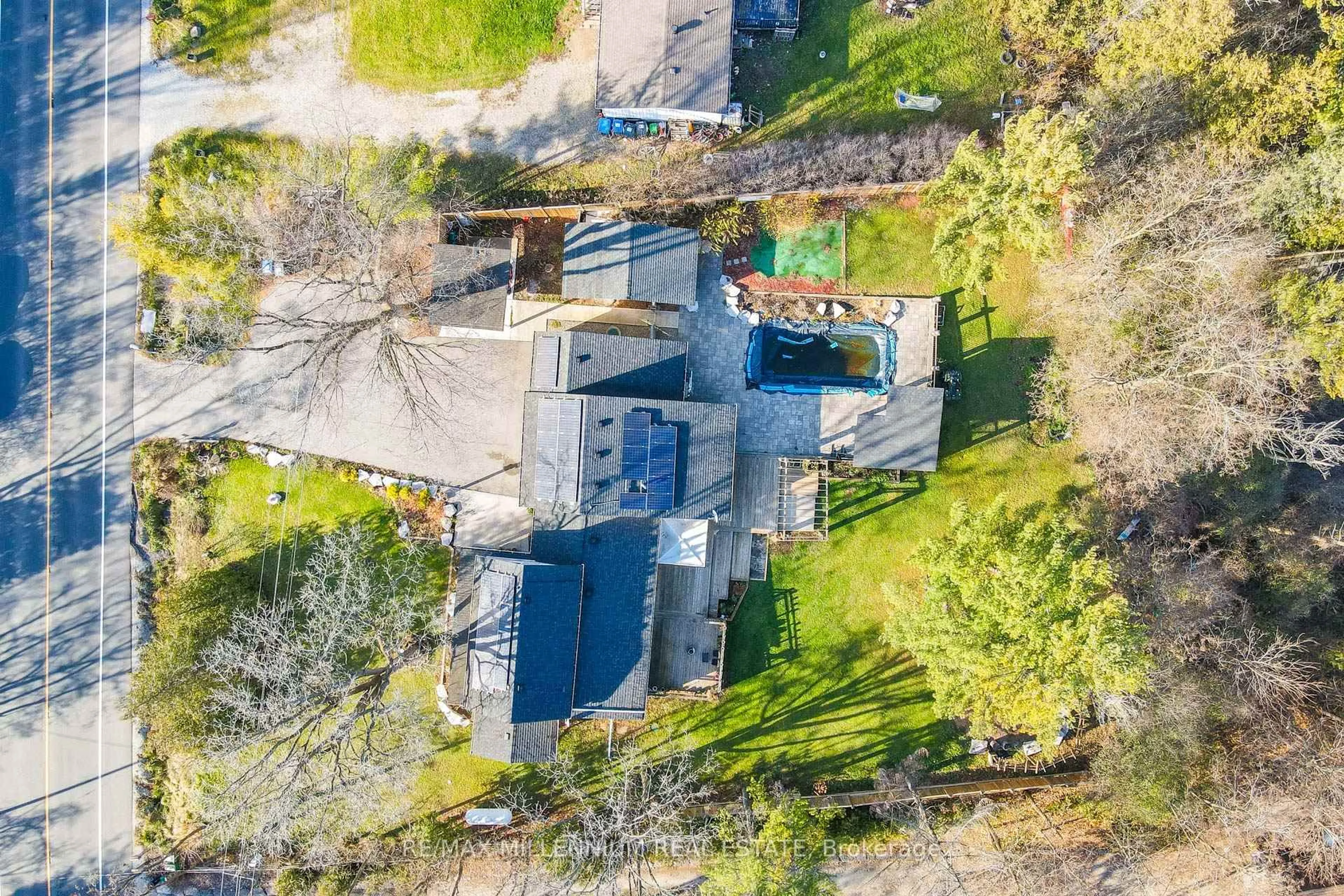 A pic from outside/outdoor area/front of a property/back of a property/a pic from drone, building for 14201 Winston Churchill Blvd, Caledon Ontario L7C 1S6