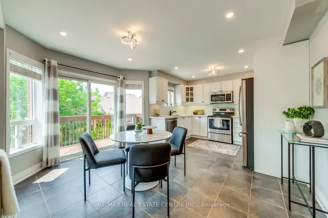 Additional property image - 5360 Cachet Cres