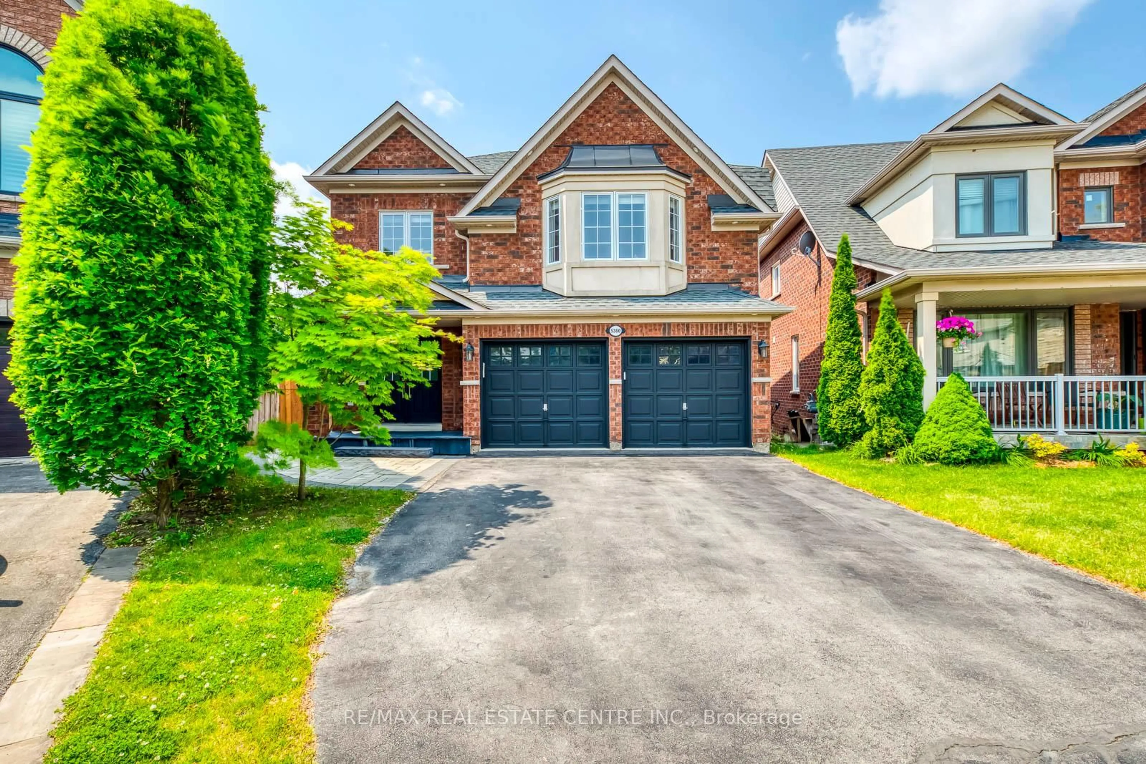 Home with brick exterior material, street for 5360 Cachet Cres, Burlington Ontario L7L 7N6