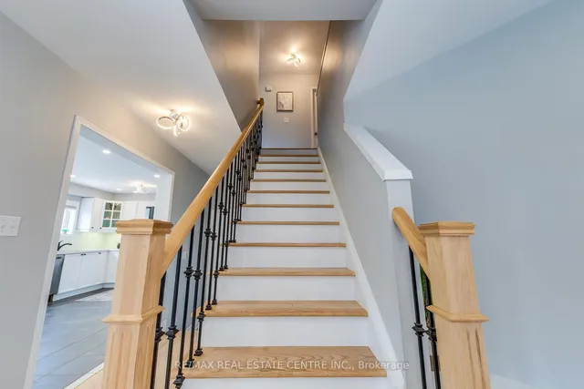 Additional property image - 5360 Cachet Cres