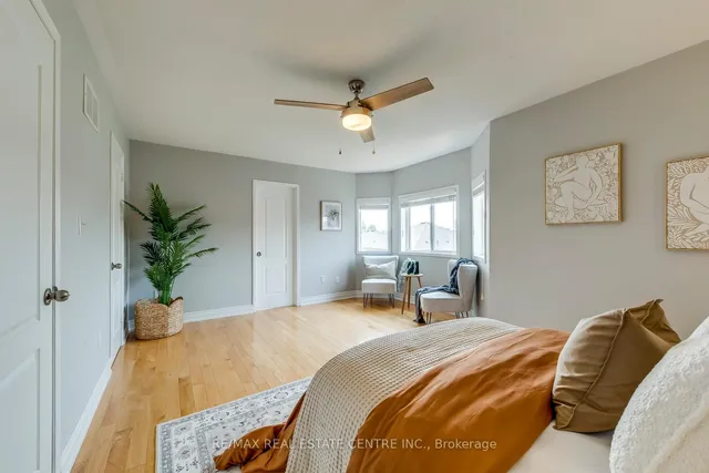 Additional property image - 5360 Cachet Cres