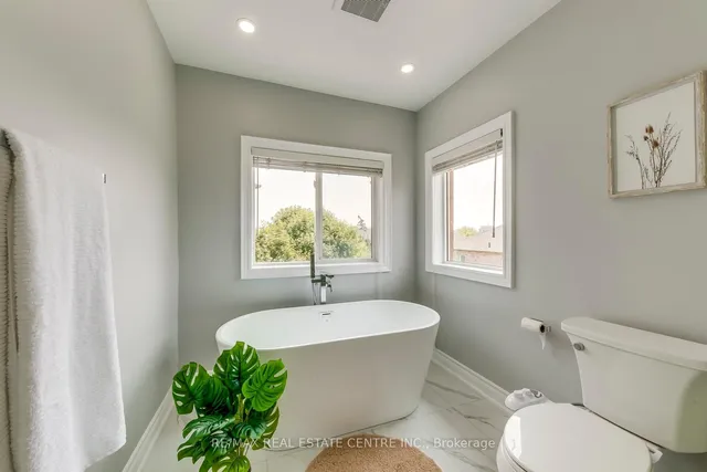 Additional property image - 5360 Cachet Cres