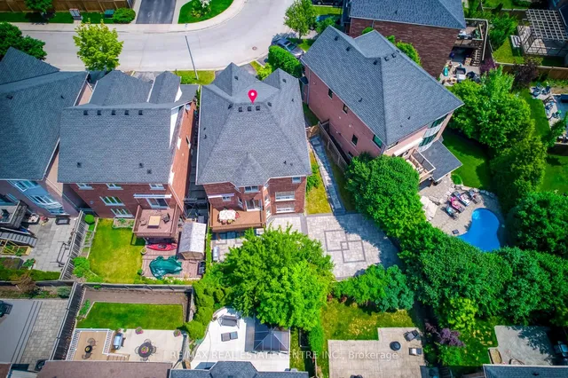 Additional property image - 5360 Cachet Cres