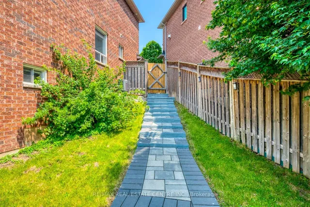 Additional property image - 5360 Cachet Cres