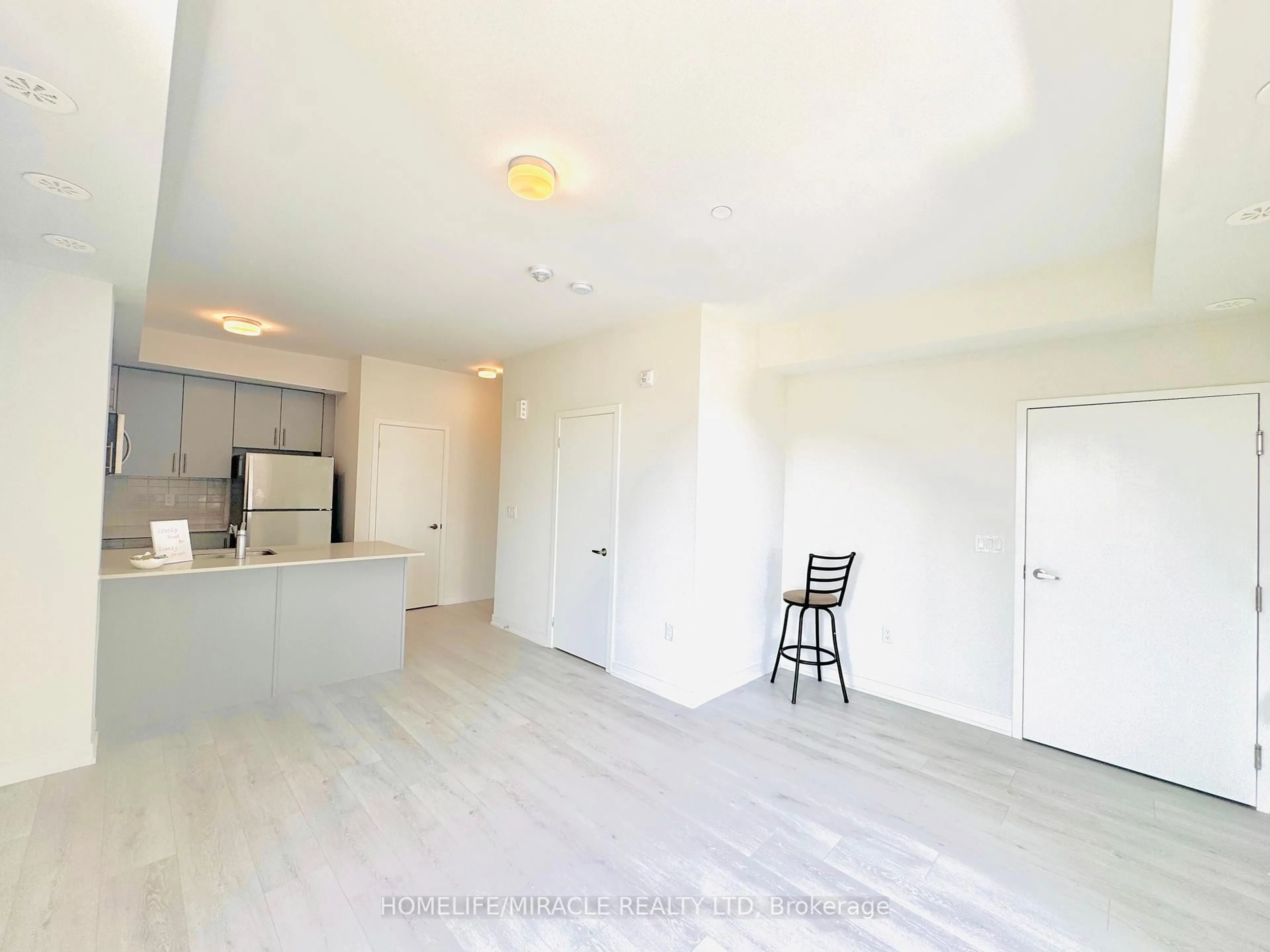 A pic of a room for 3409 Ridgeway Dr #36, Mississauga Ontario L5L 0B9