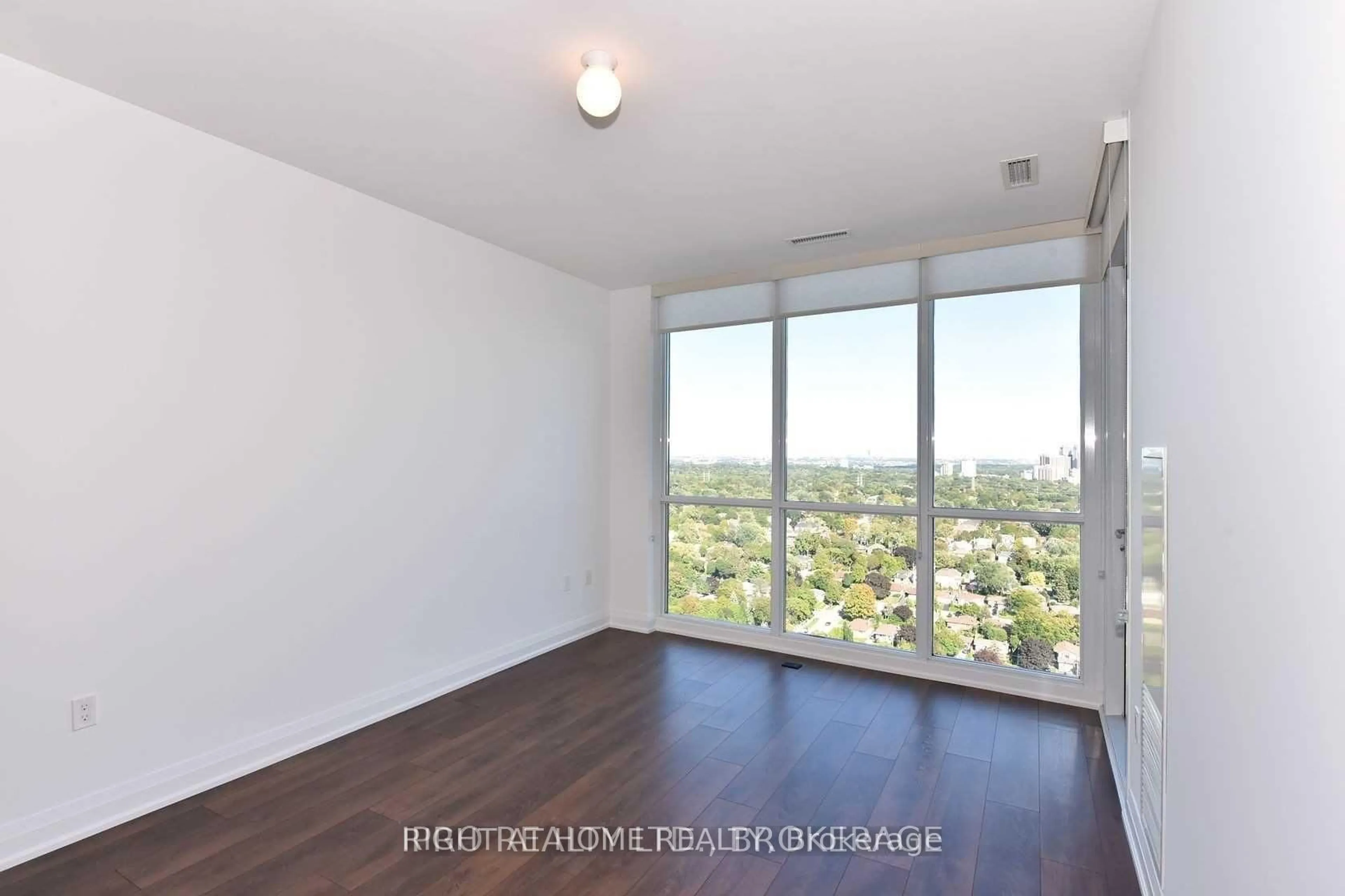 A pic of a room for 9 Valhalla Inn Rd #2801, Toronto Ontario M9B 1S9
