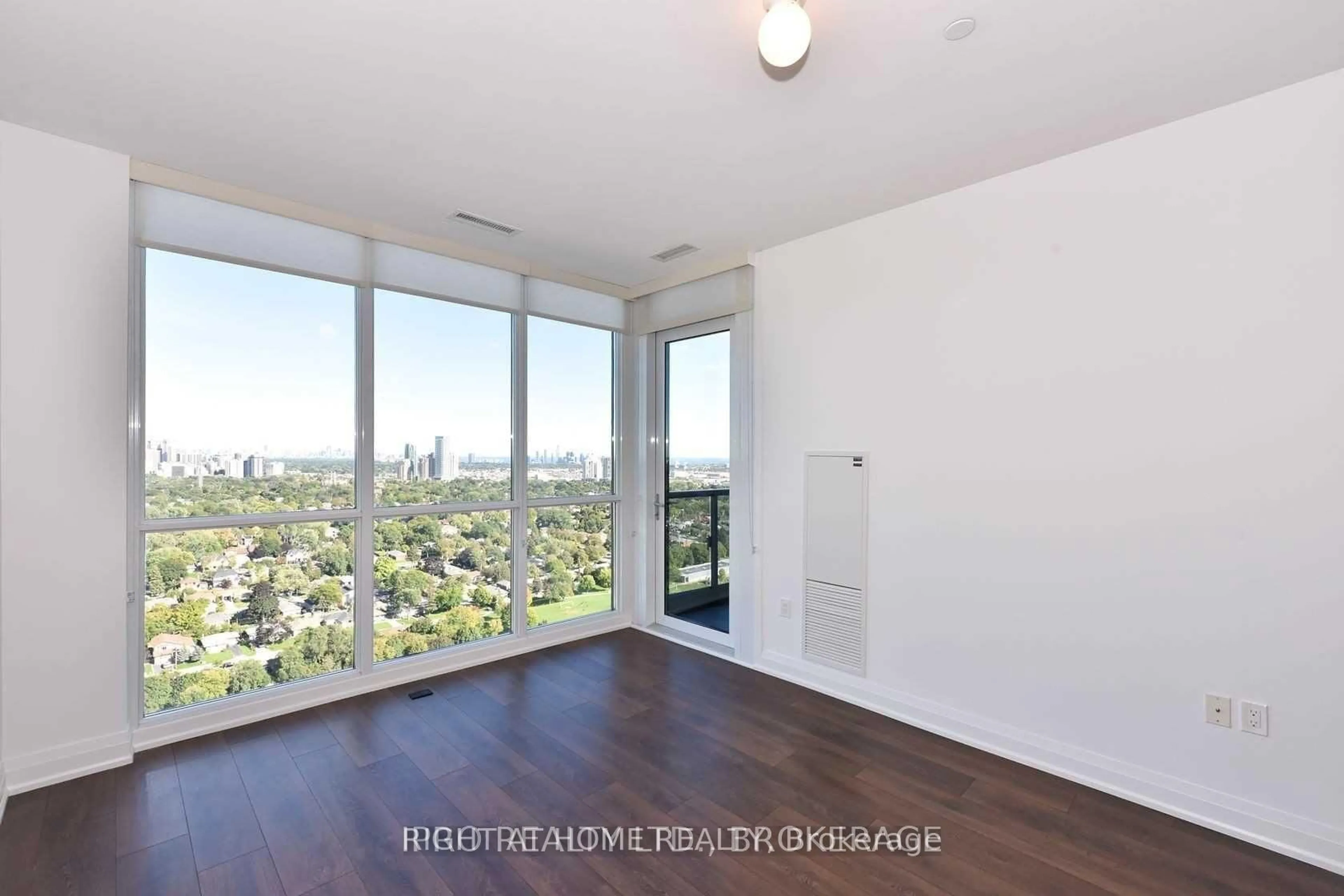 A pic of a room for 9 Valhalla Inn Rd #2801, Toronto Ontario M9B 1S9