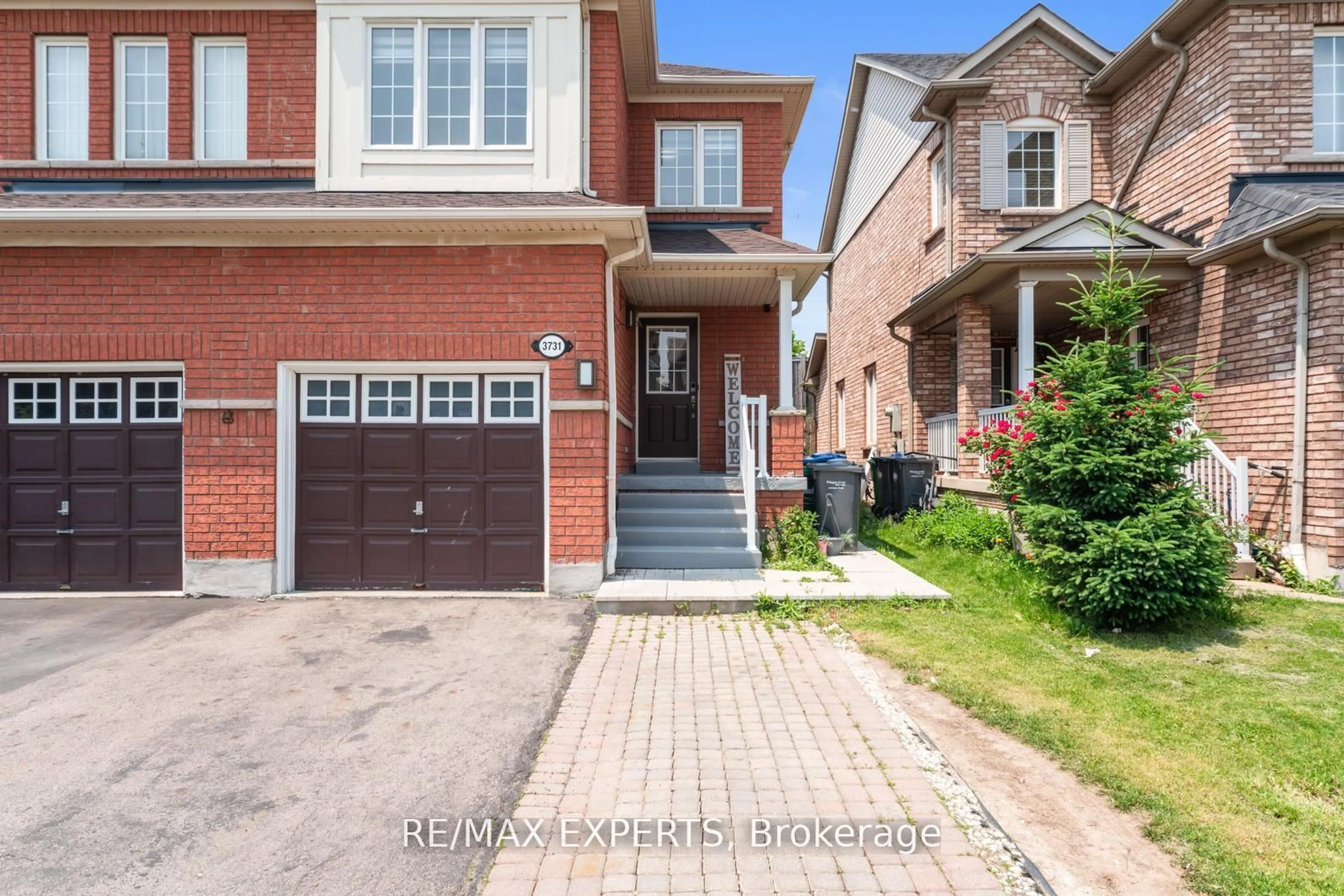 Home with brick exterior material, street for 3731 Partition Rd, Mississauga Ontario L5N 8N6