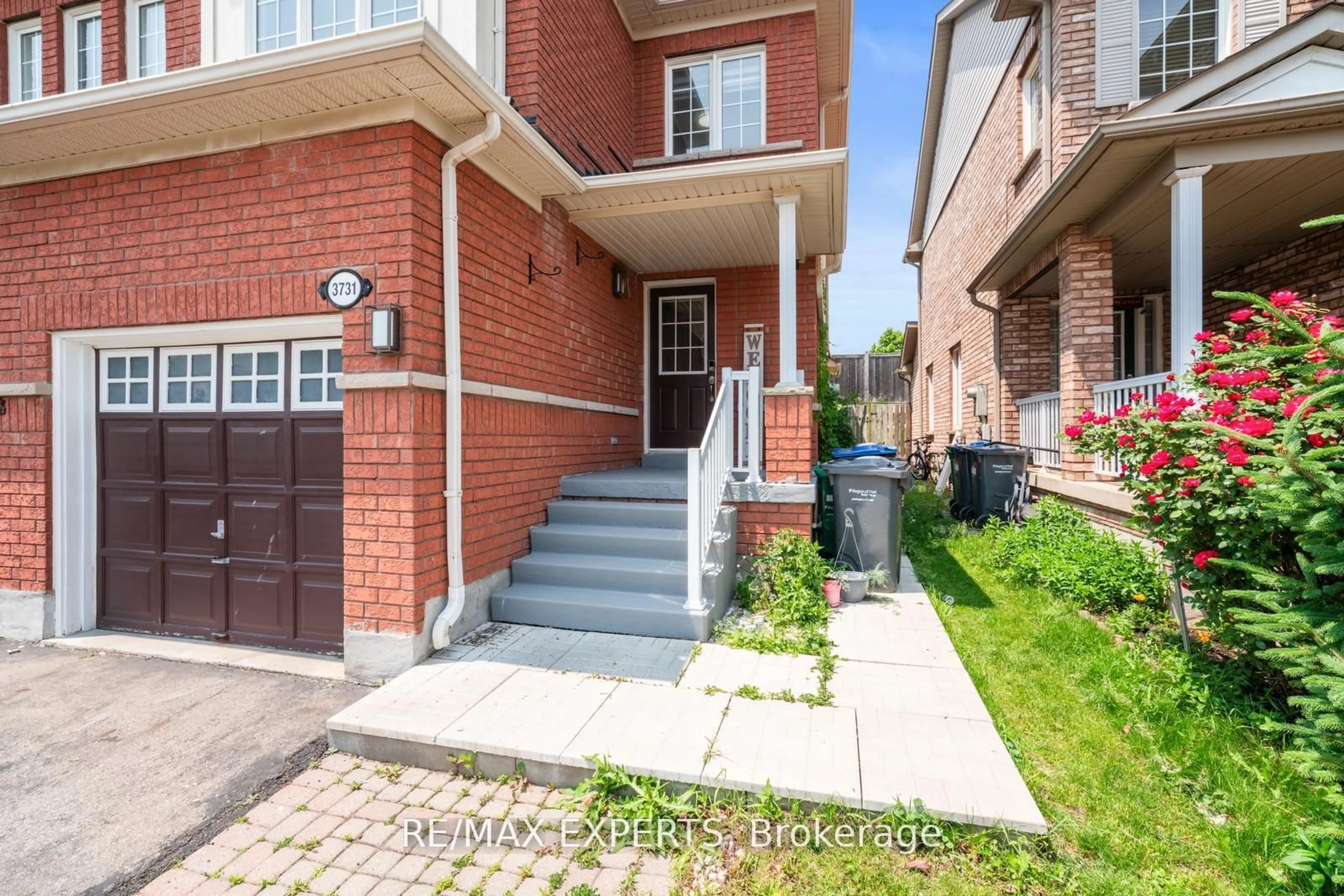 Home with brick exterior material, street for 3731 Partition Rd, Mississauga Ontario L5N 8N6