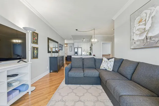 Additional property image - 2083 Lake Shore Blvd Unit 810