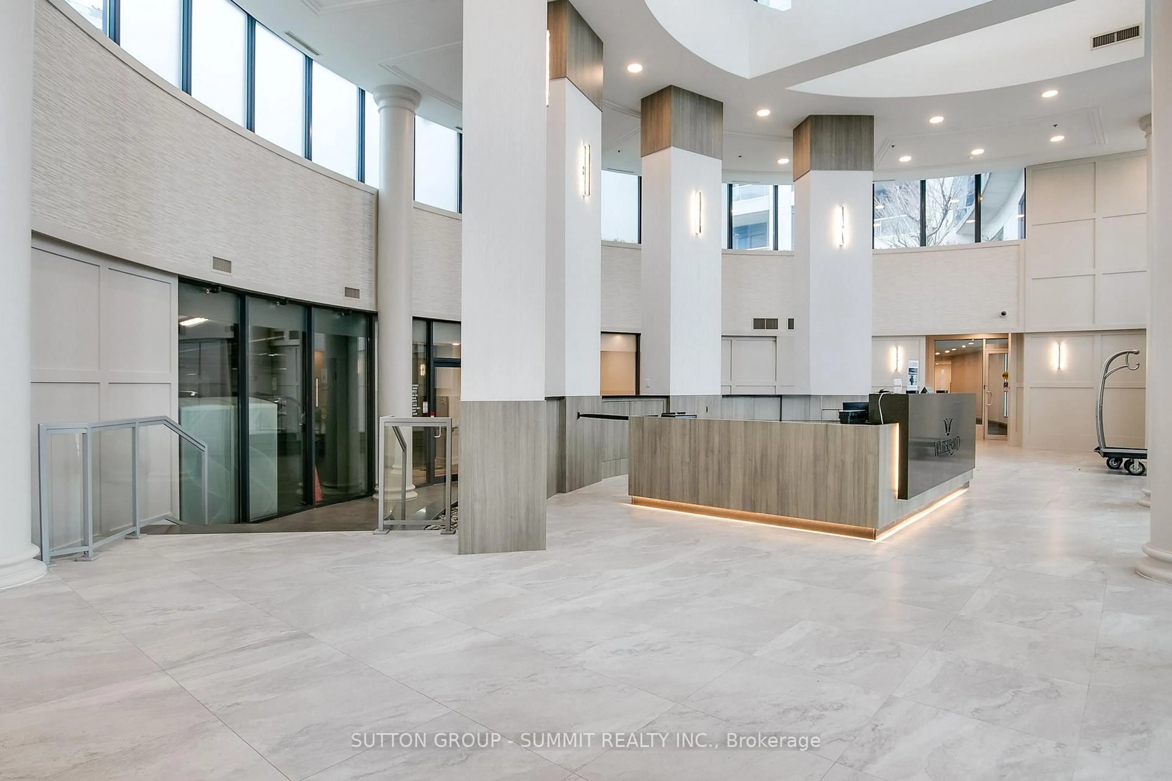 Lobby for 2083 Lake Shore Blvd #810, Toronto Ontario M8V 4G2