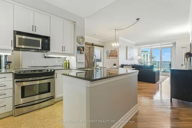 Additional property image - 2083 Lake Shore Blvd Unit 810