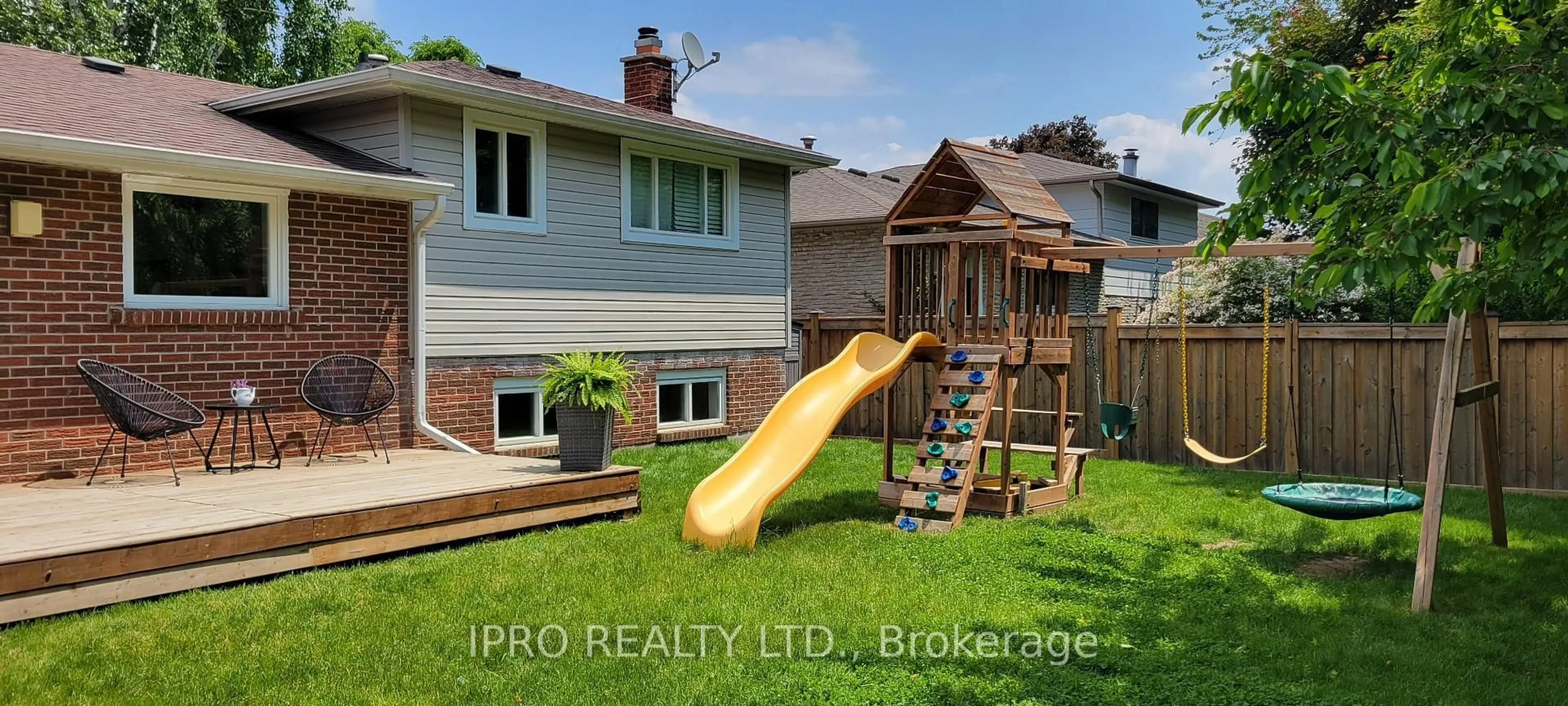 Unknown for 44 Metcalfe Crt, Halton Hills Ontario L7G 4N9
