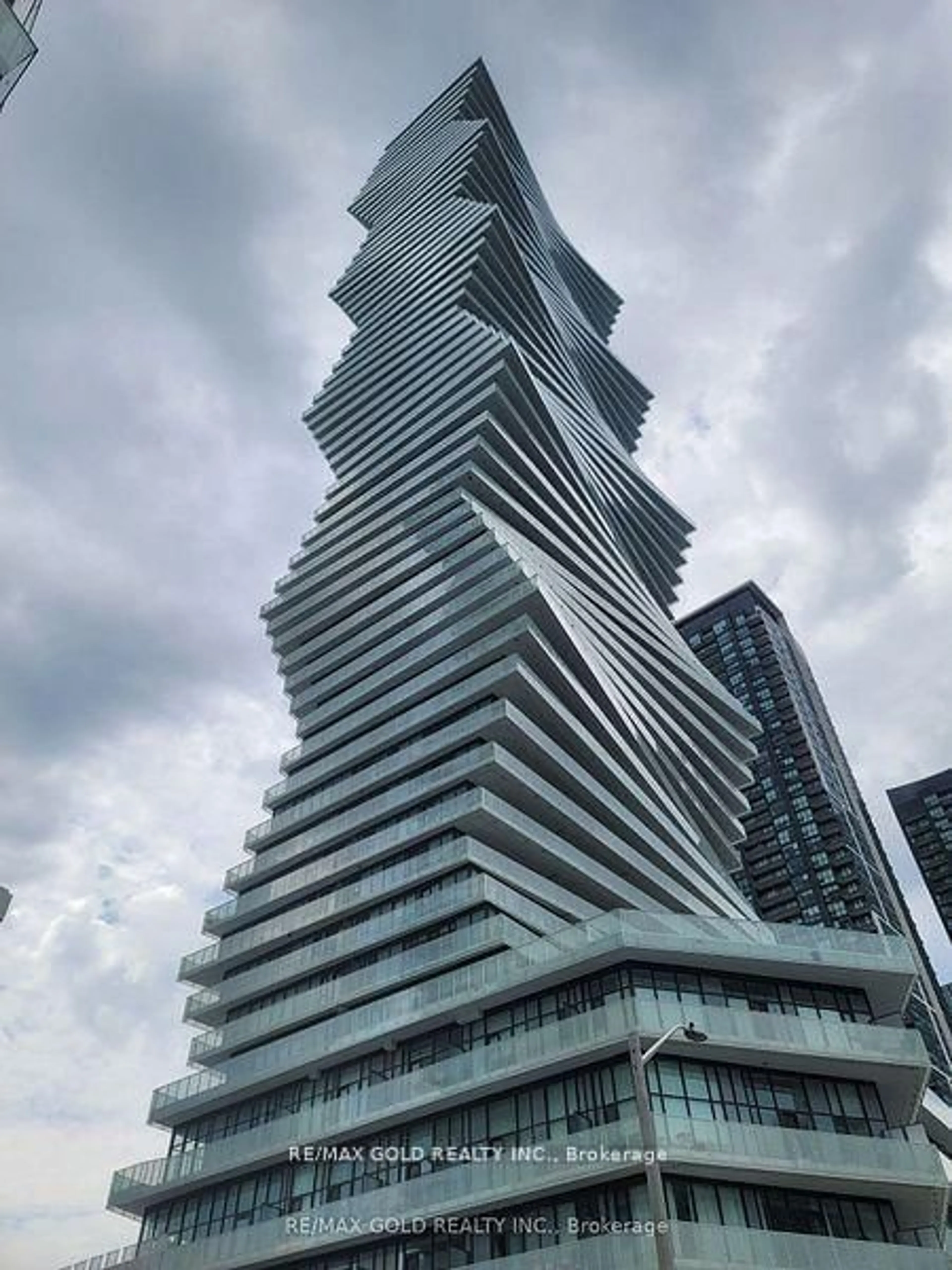 Unknown for 3900 Confederation Pkwy #1804, Mississauga Ontario L5B 0M3