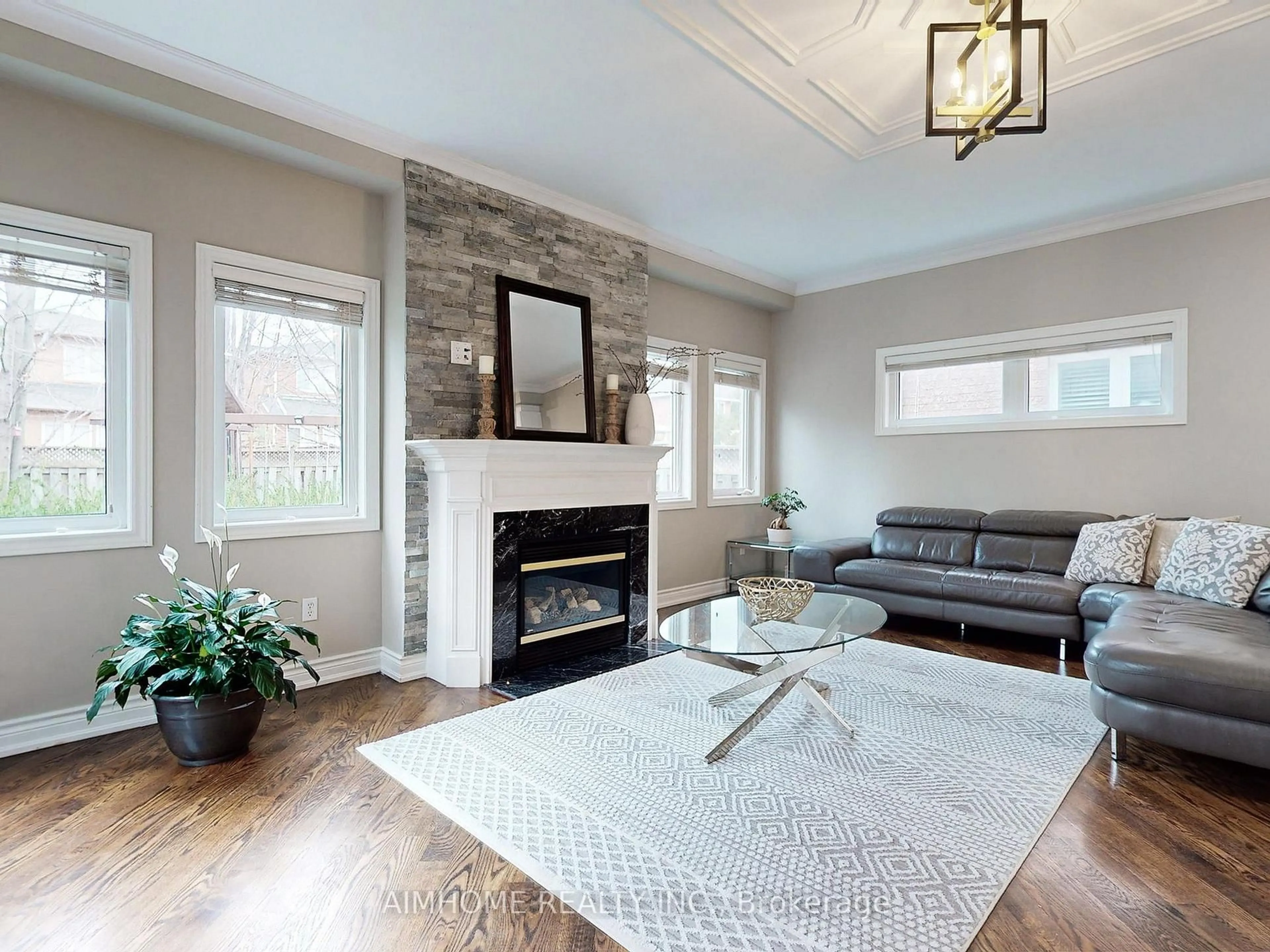 Living room with furniture, unknown for 509 Ravineview Way, Oakville Ontario L6H 6S9