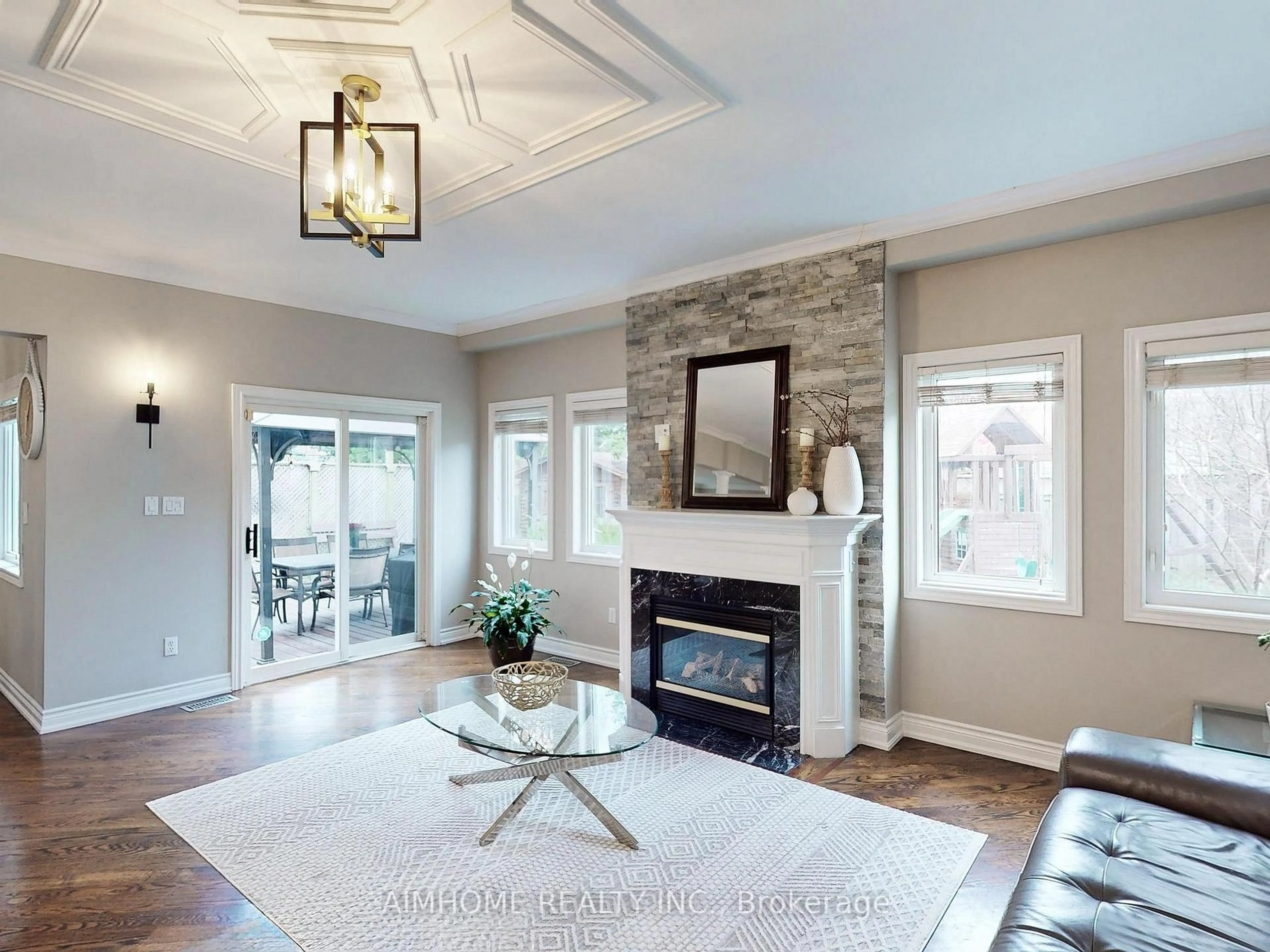 Living room with furniture, unknown for 509 Ravineview Way, Oakville Ontario L6H 6S9