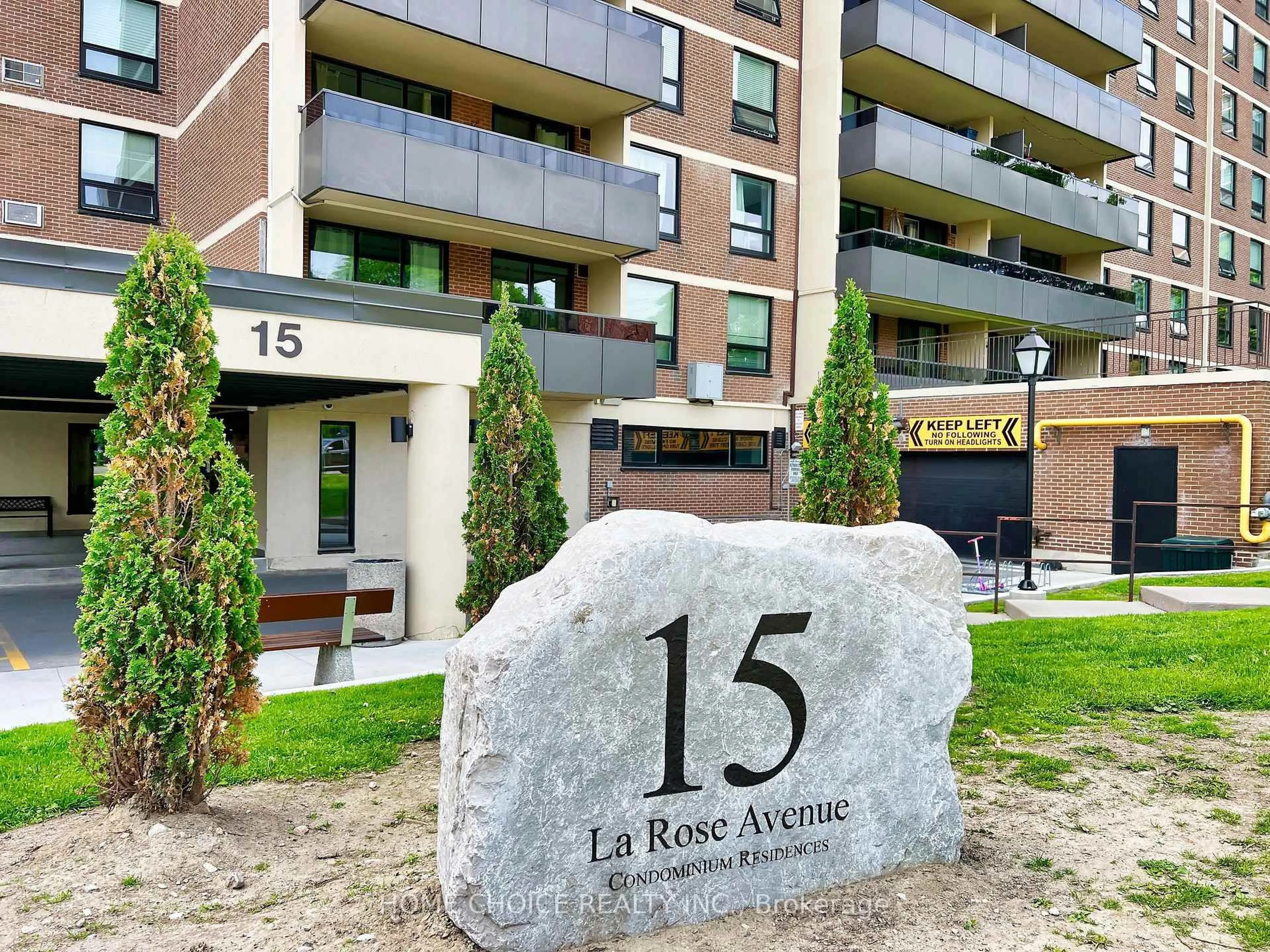Indoor foyer for 15 La Rose Ave #114, Toronto Ontario M9P 1A7