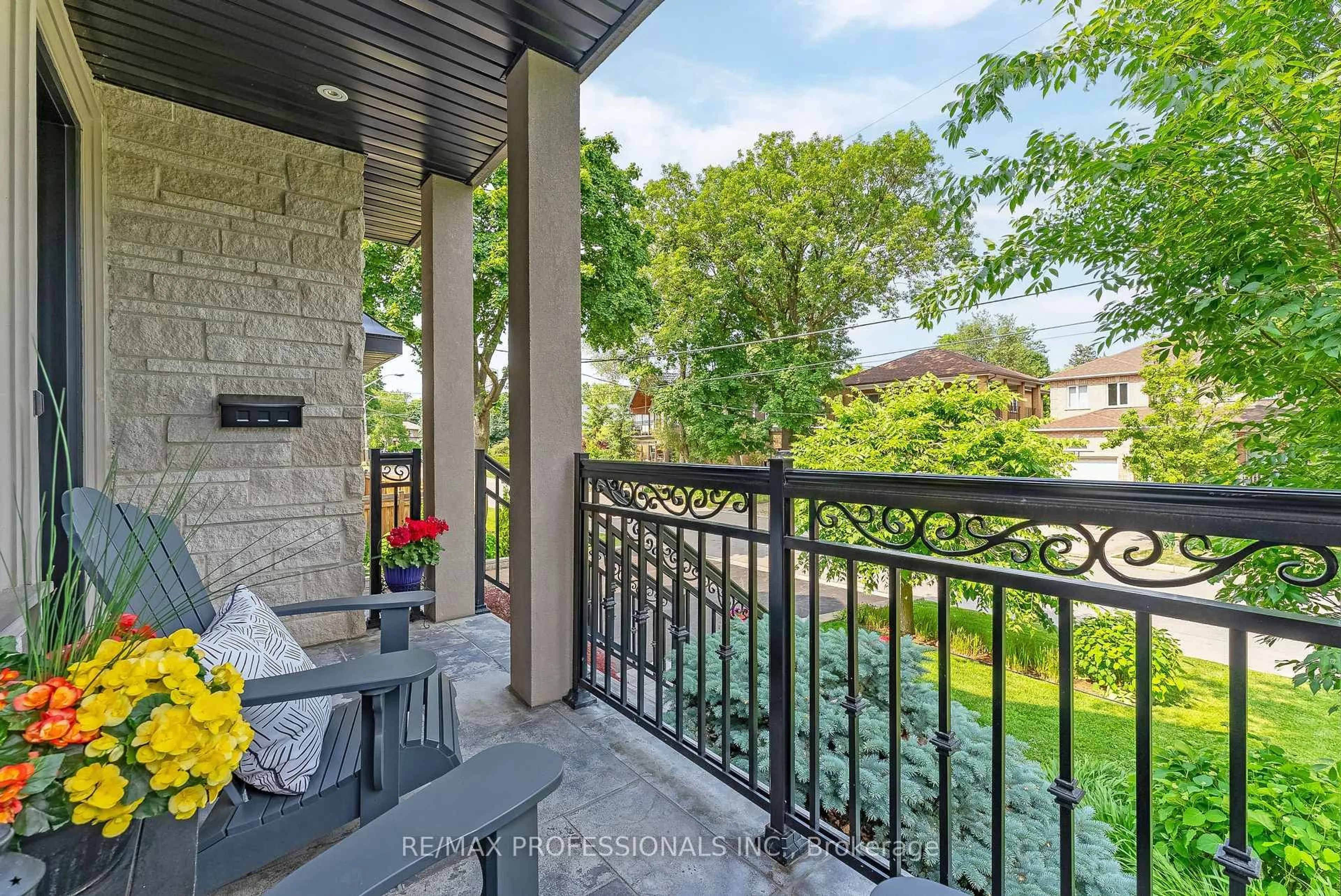 Patio, unknown for 12 Brownlea Ave, Toronto Ontario M9P 2R4