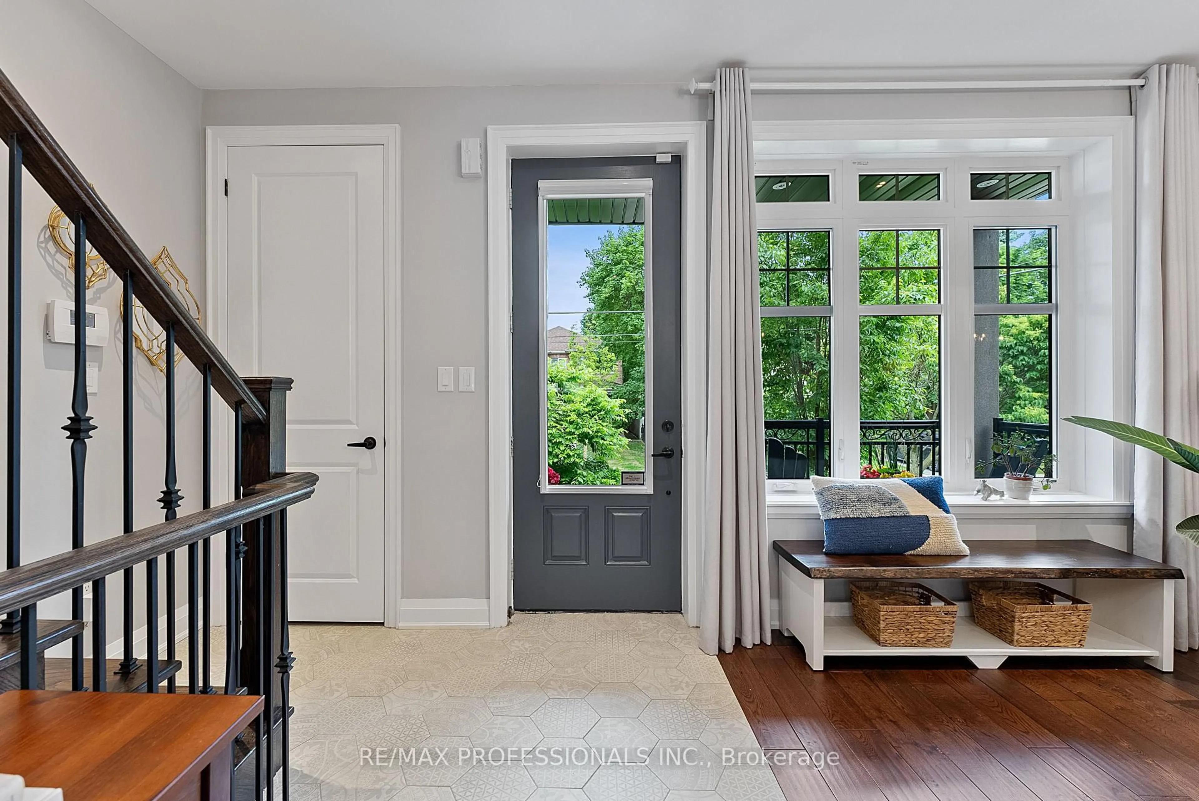 Indoor entryway for 12 Brownlea Ave, Toronto Ontario M9P 2R4