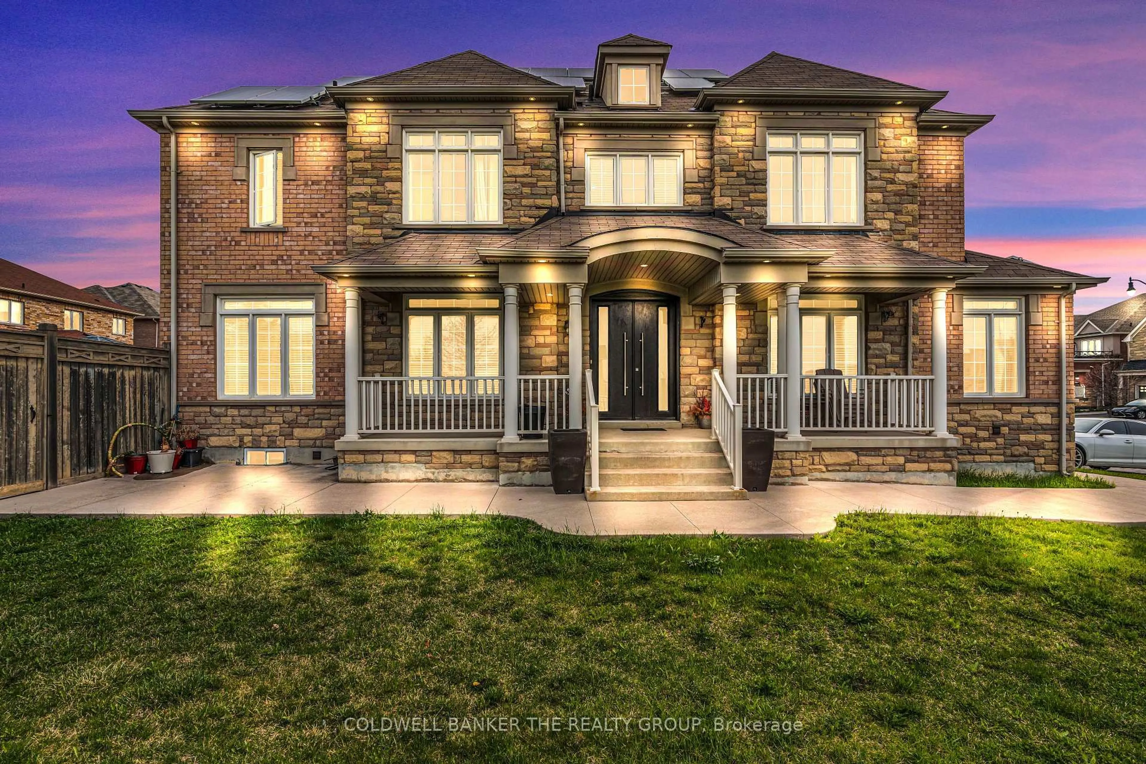 Home with brick exterior material, street for 192 Castle oaks Cross, Brampton Ontario L6P 3X2