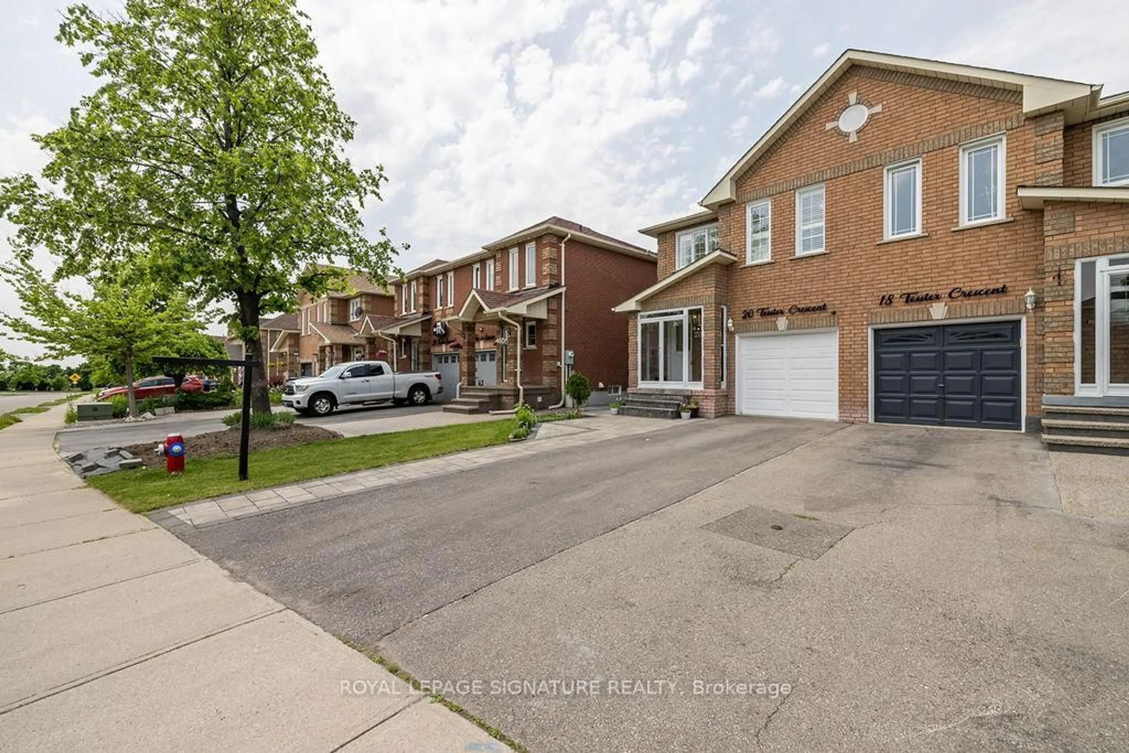Unknown for 20 Tessler Cres, Brampton Ontario L6X 4P8