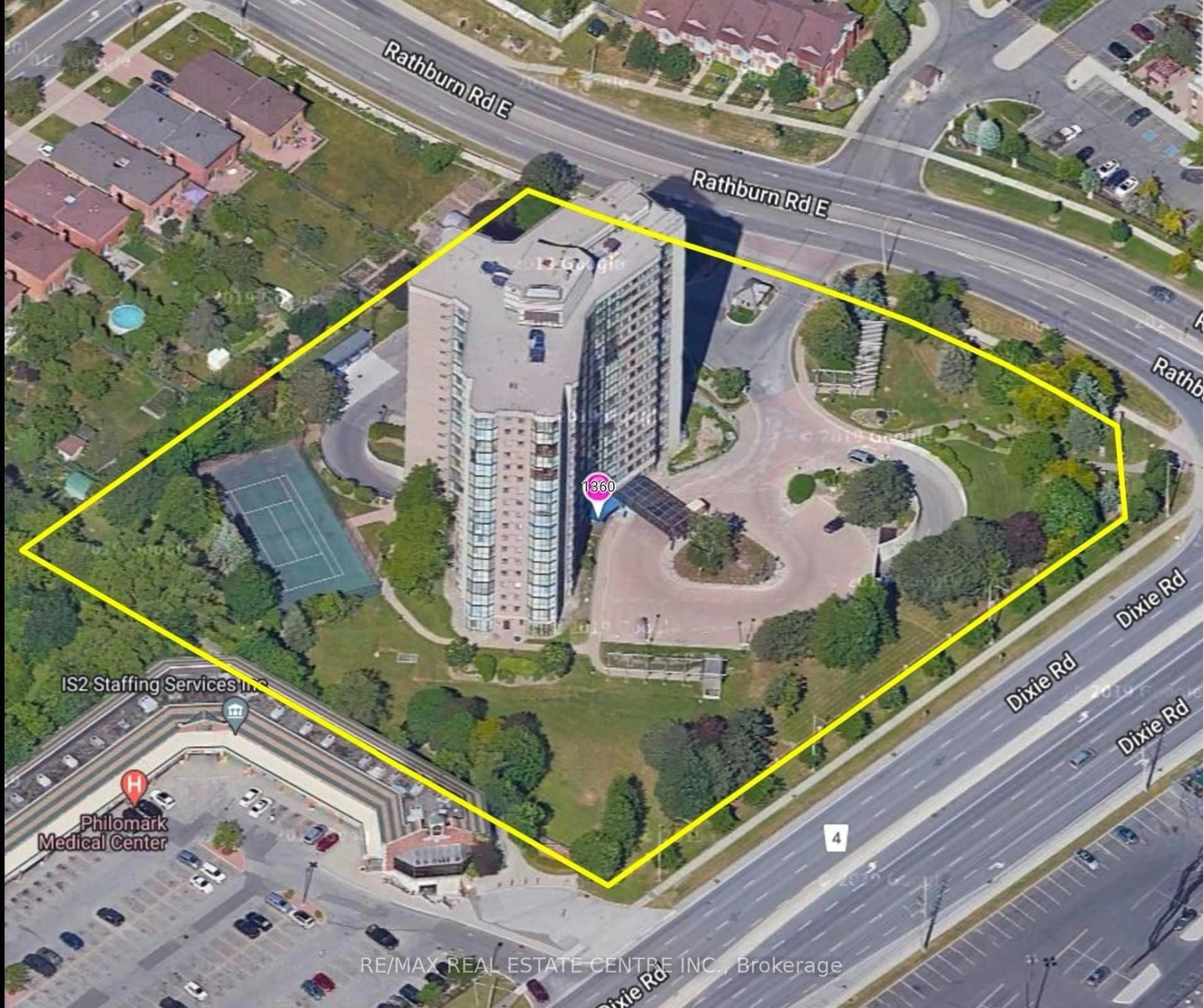 A pic from outside/outdoor area/front of a property/back of a property/a pic from drone, building for 1360 Rathburn Rd #302, Mississauga Ontario L4W 4H4