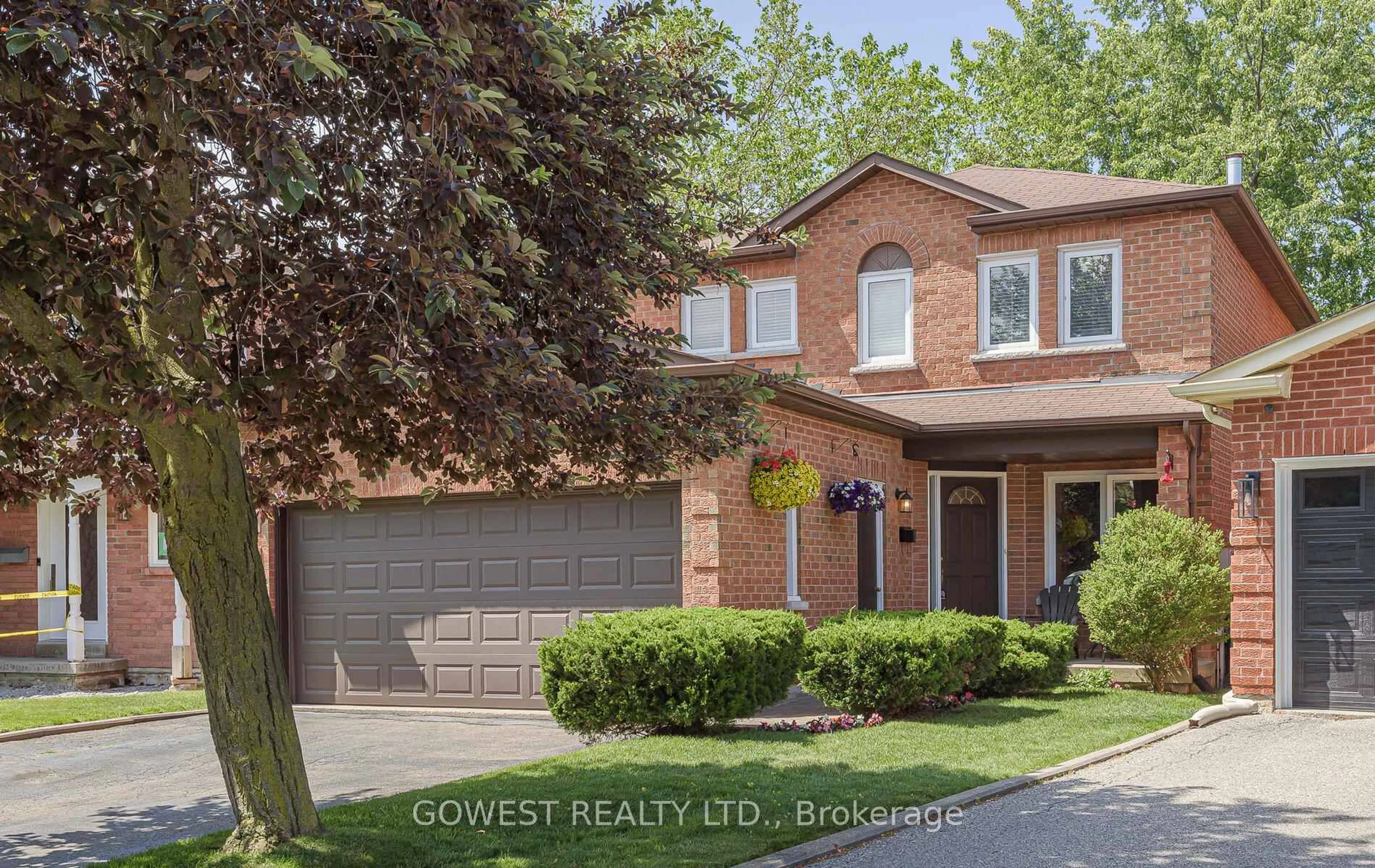 Home with brick exterior material, street for 3339 Sundew Crt, Mississauga Ontario L5N 5X6