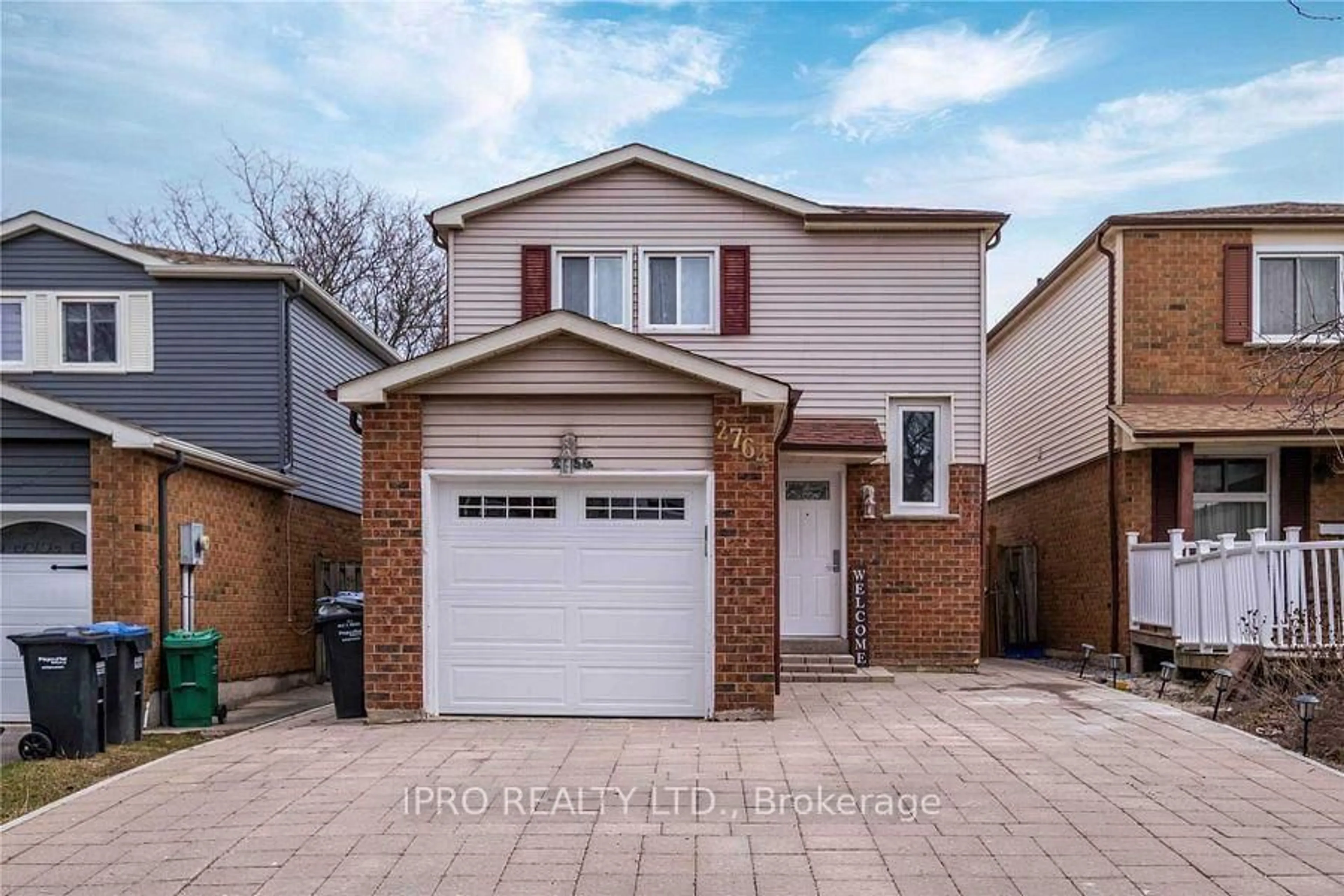 Home with brick exterior material, street for 2764 Willowmore Way, Mississauga Ontario L5N 3N9