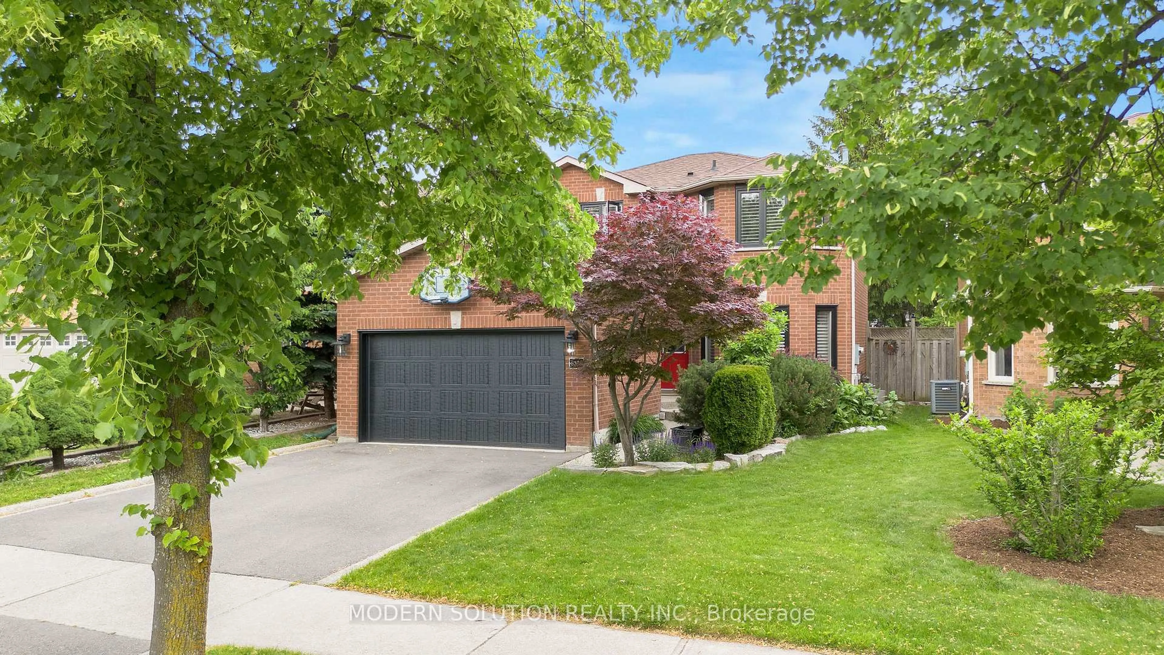 Home with brick exterior material, street for 6259 Snowflake Lane, Mississauga Ontario L5N 6G8