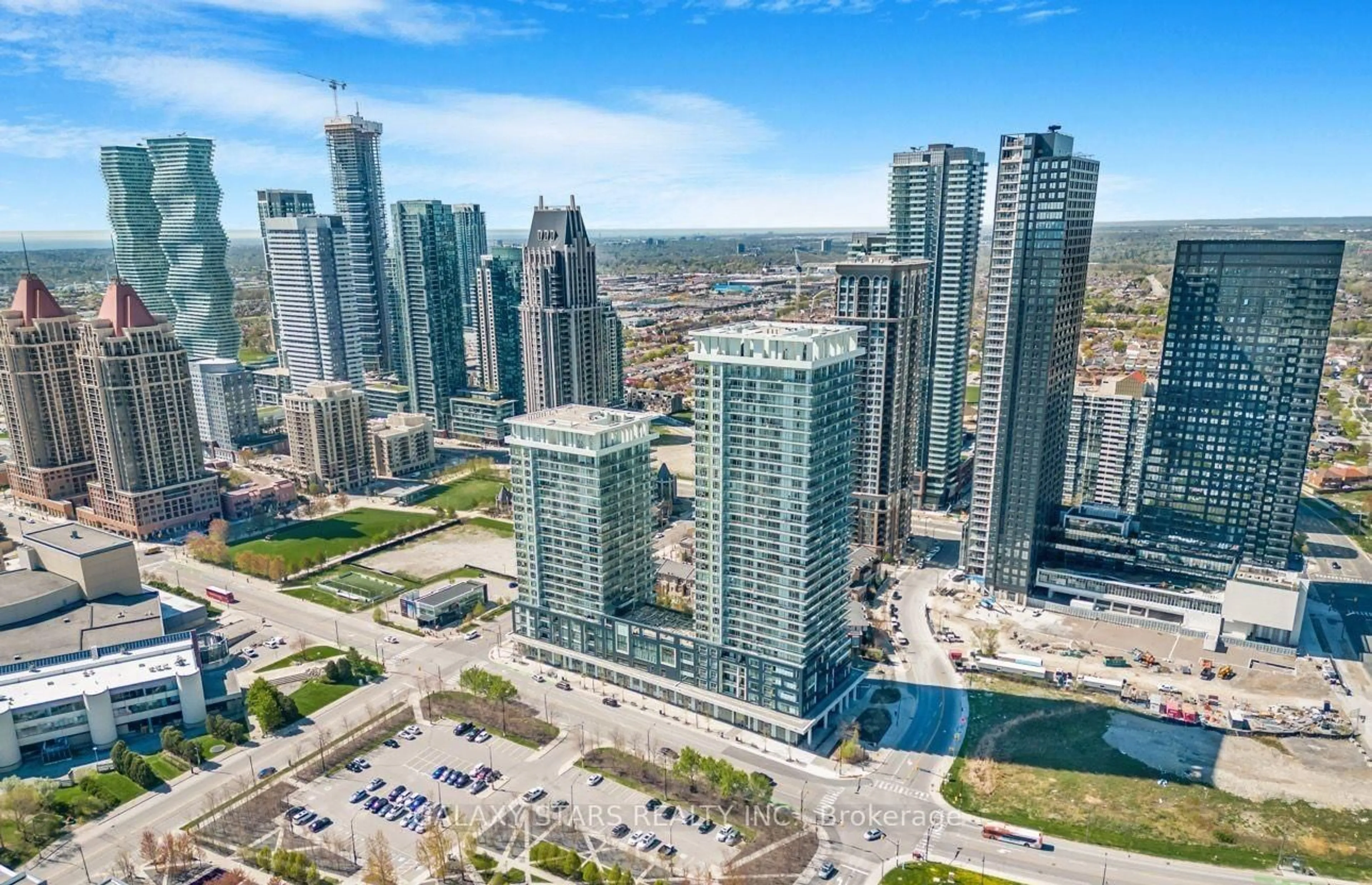 A pic from outside/outdoor area/front of a property/back of a property/a pic from drone, city buildings view from balcony for 360 Square One Dr #1905, Mississauga Ontario L5B 0G7