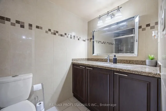 Additional image 13 of 714 The West Mall Unit 1810