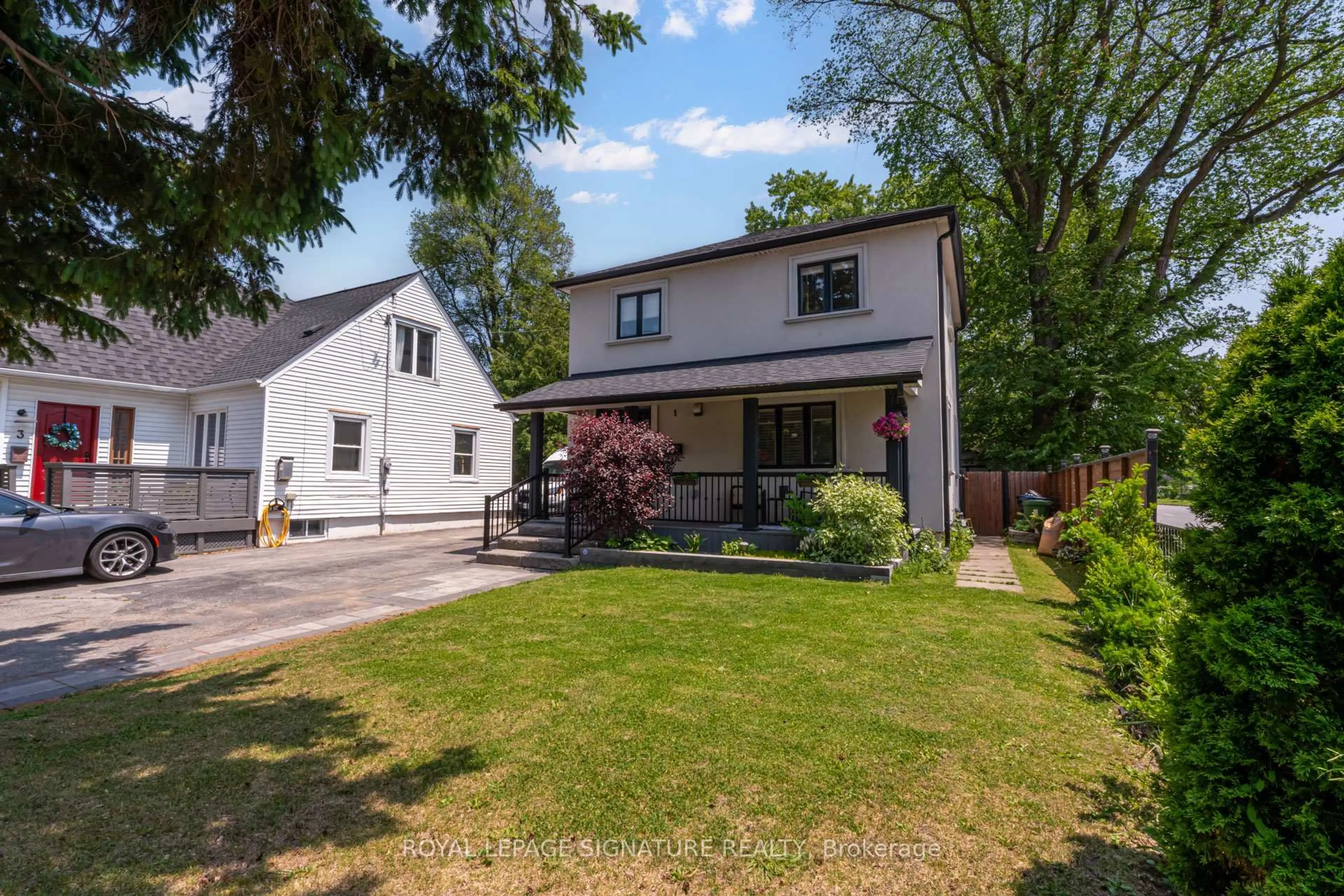 A pic from outside/outdoor area/front of a property/back of a property/a pic from drone, street for 1 Chiswick Ave, Toronto Ontario M6M 4T5