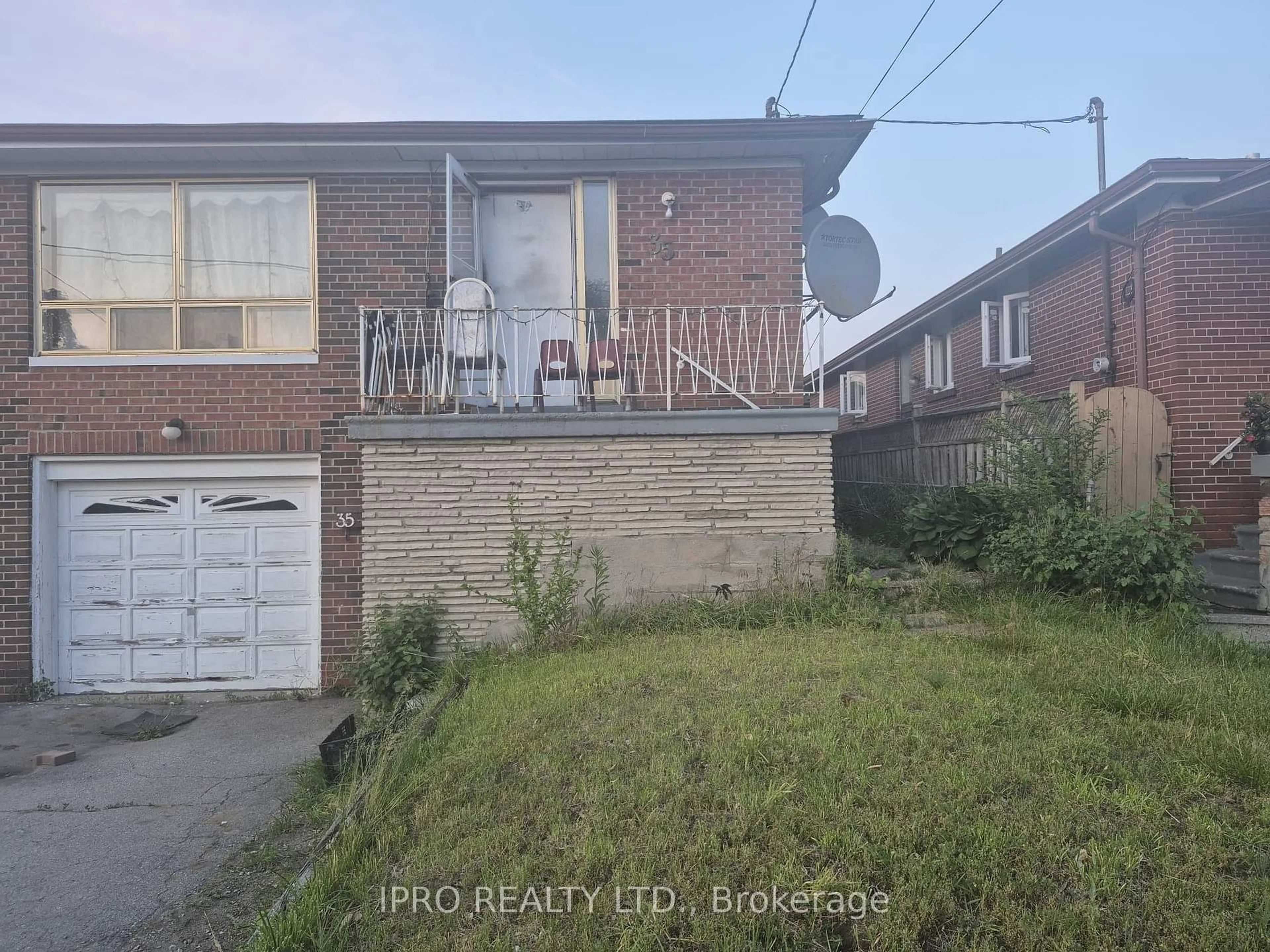 Unknown for 35 Elnathan Cres, Toronto Ontario M9L 2G2